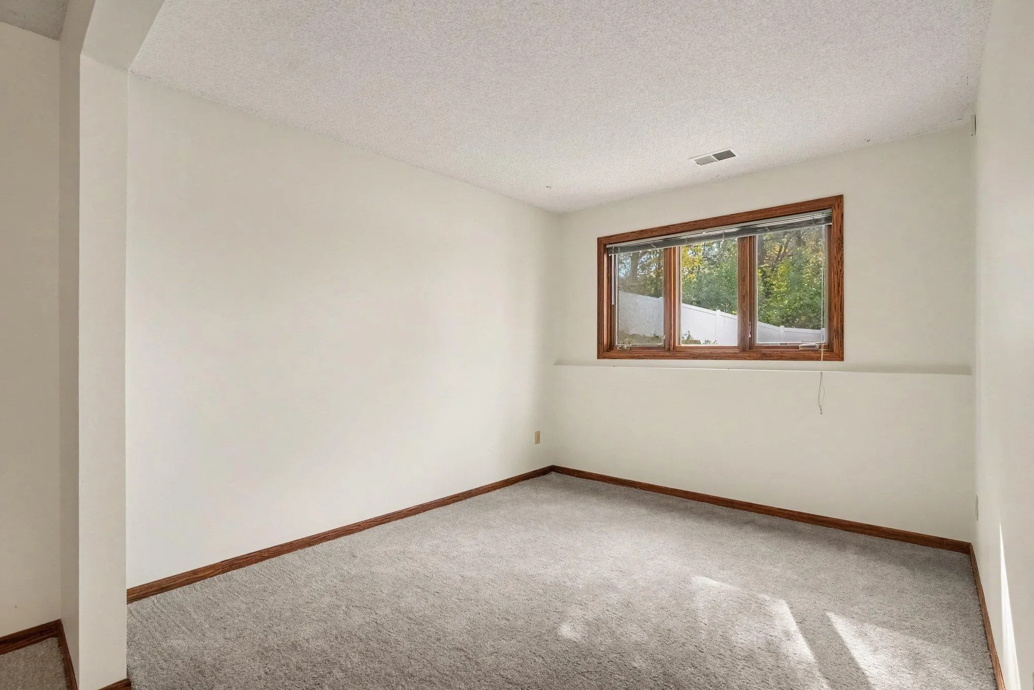 Photo 36 of 1528 Briarknoll Drive