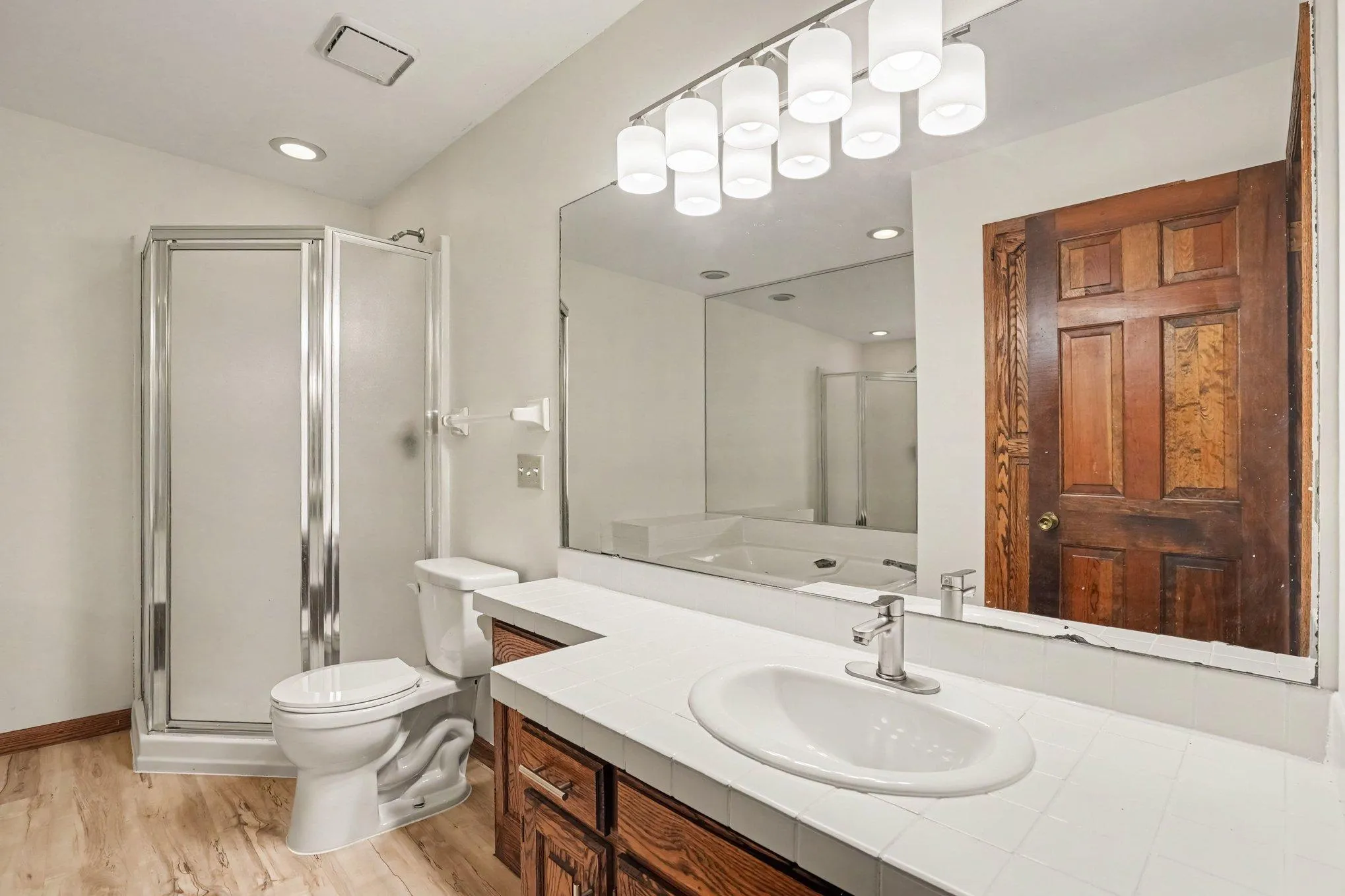 Photo 29 of 1528 Briarknoll Drive