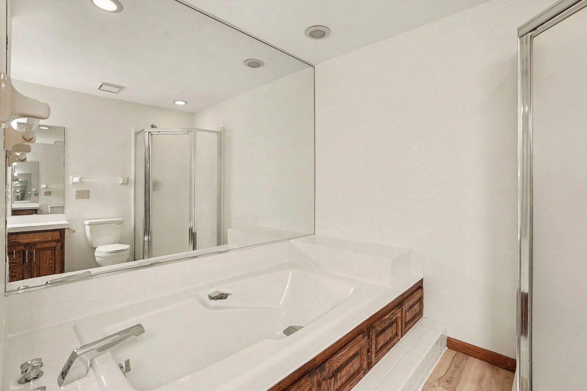 Photo 30 of 1528 Briarknoll Drive