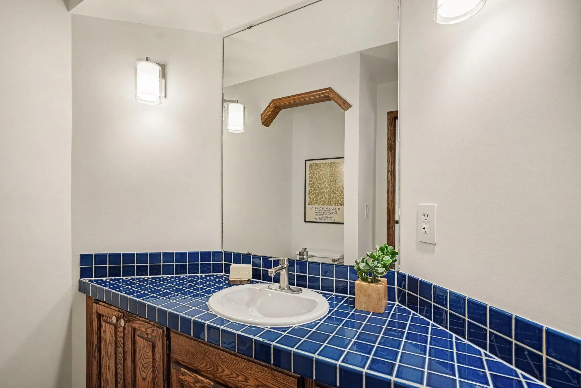 Photo 23 of 1528 Briarknoll Drive