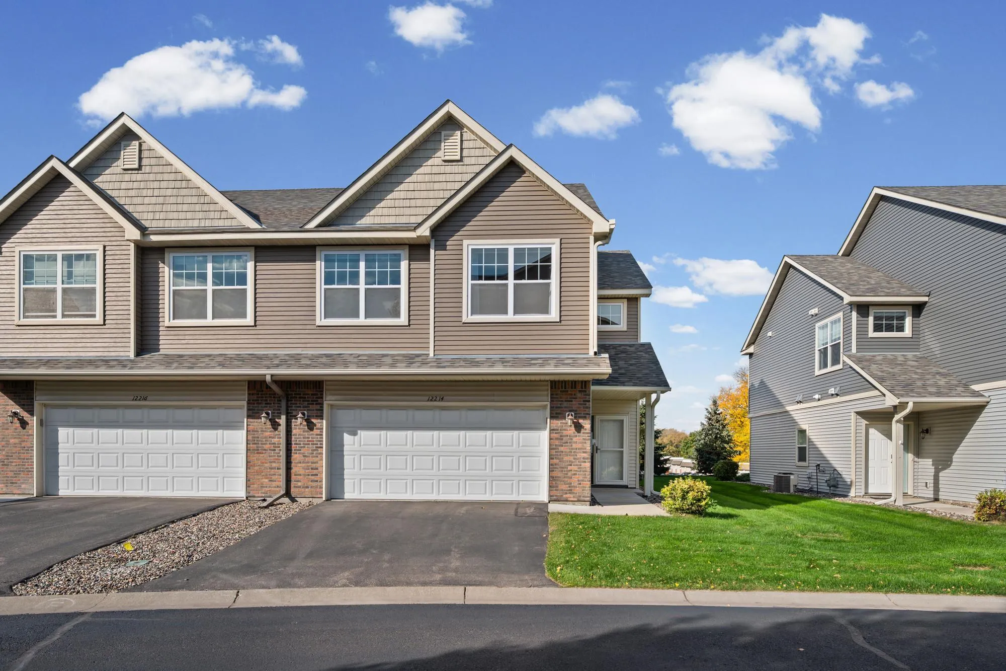 Photo 3 of 12214 River Valley Drive