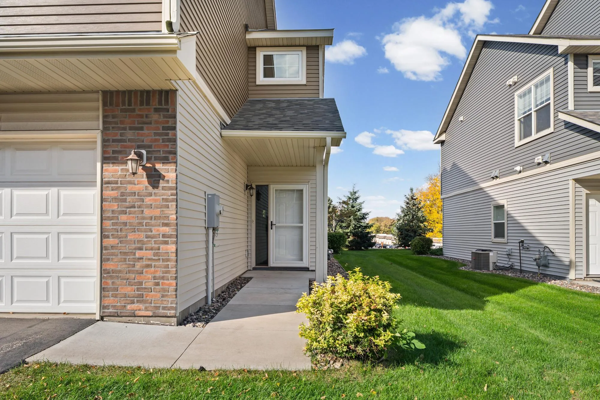 Photo 4 of 12214 River Valley Drive