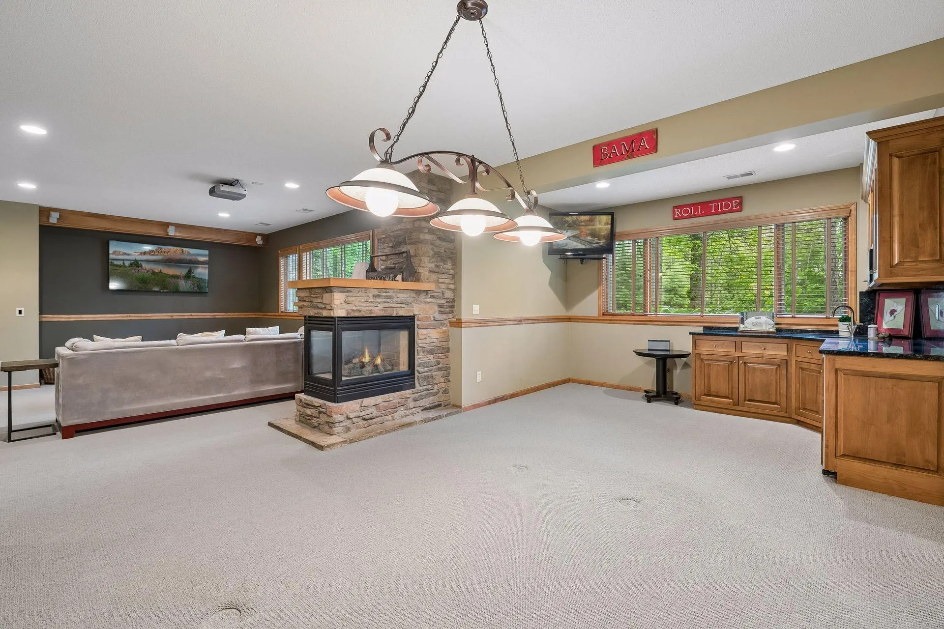 Photo 35 of 9001 Springwood Drive