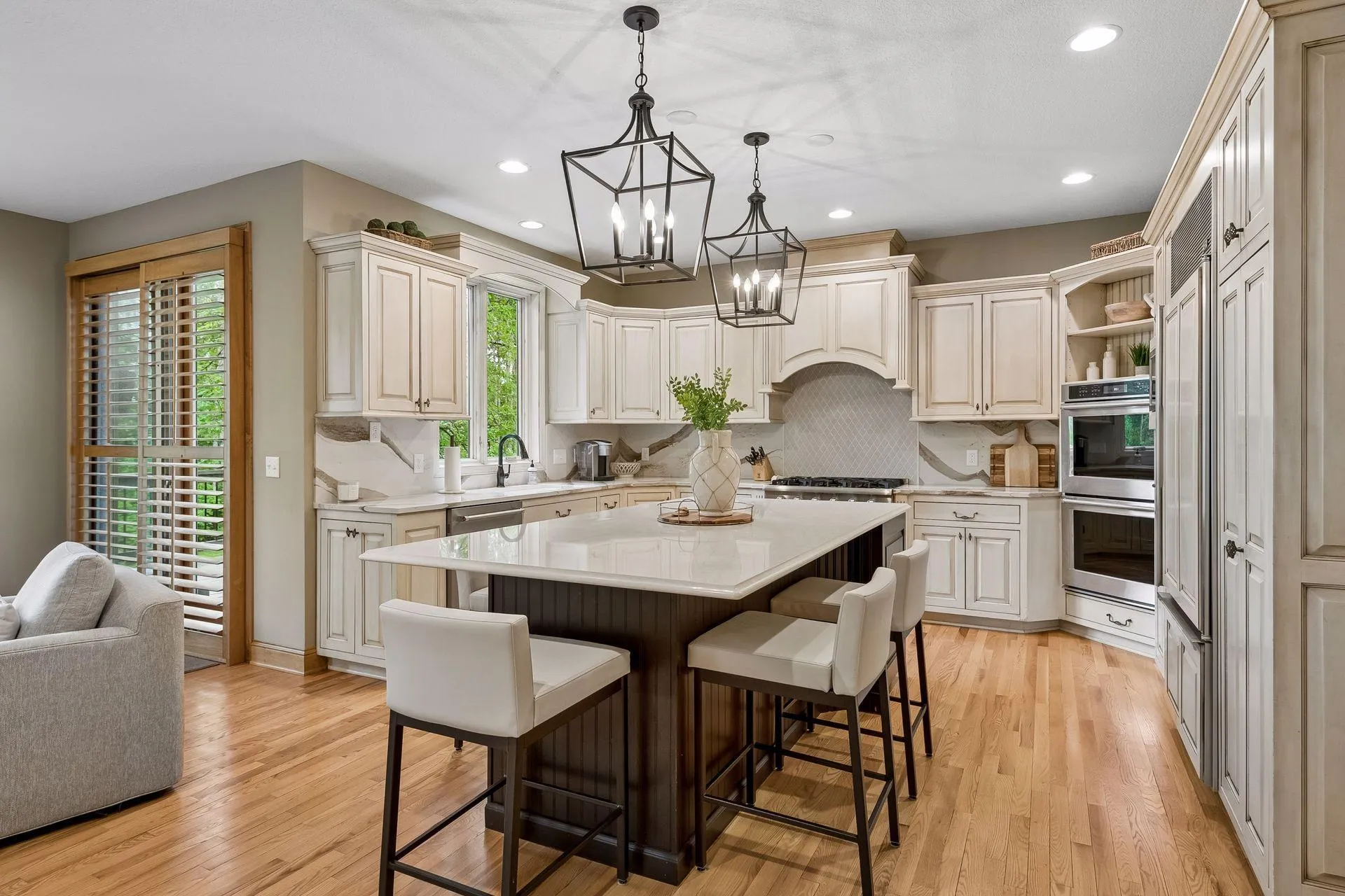 Photo 13 of 9001 Springwood Drive