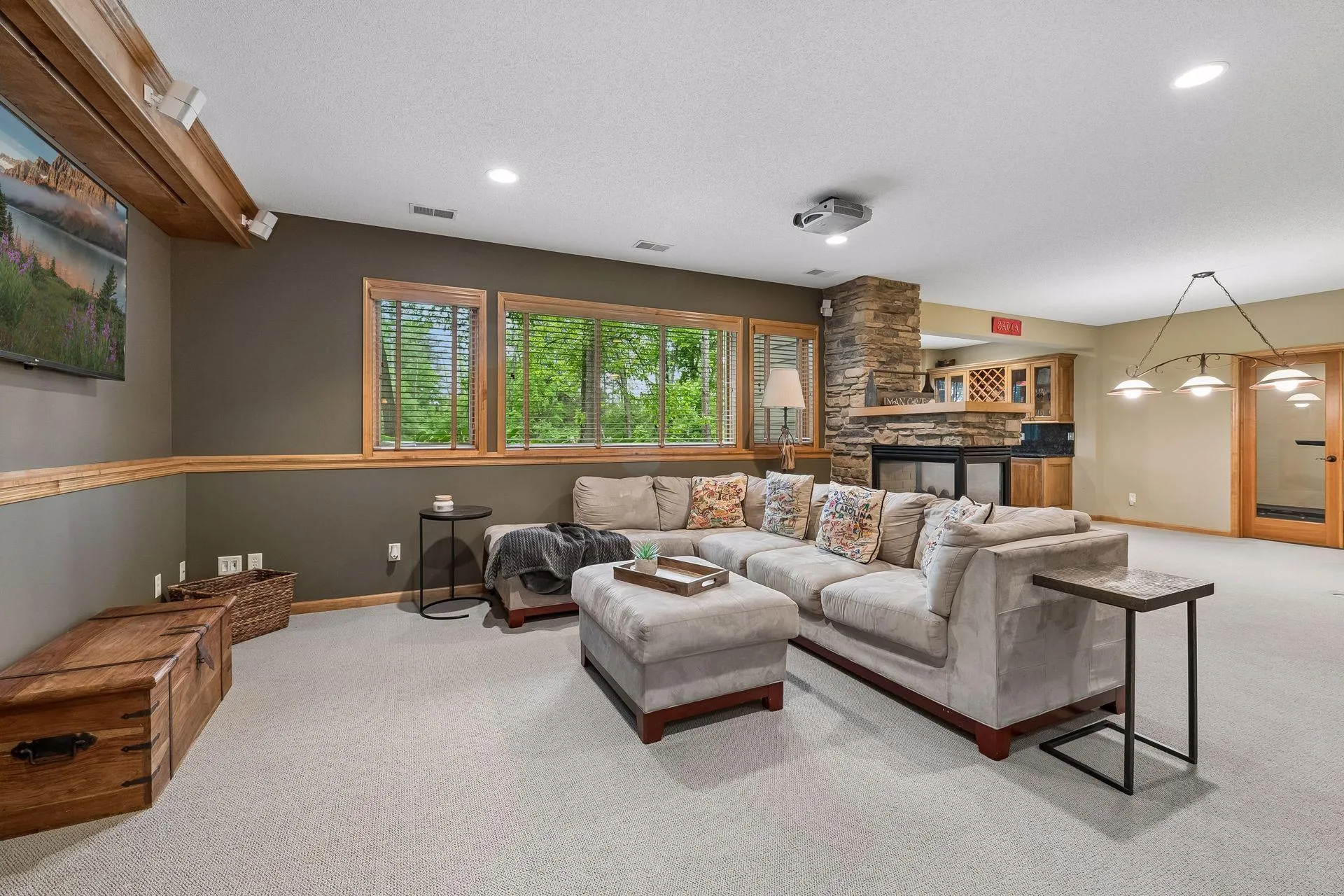 Photo 30 of 9001 Springwood Drive