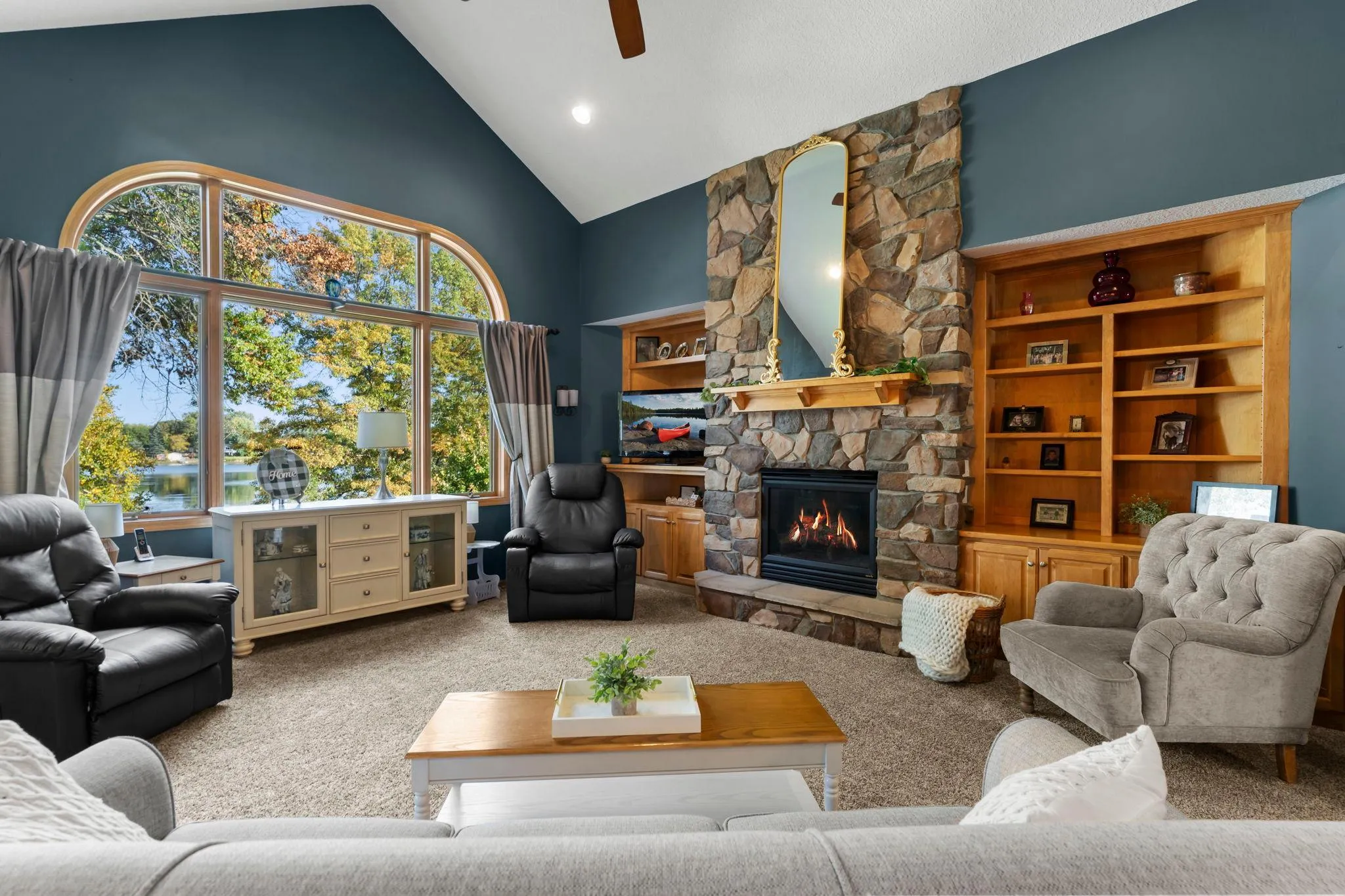 Photo 8 of 17447 Interlachen Ne Drive