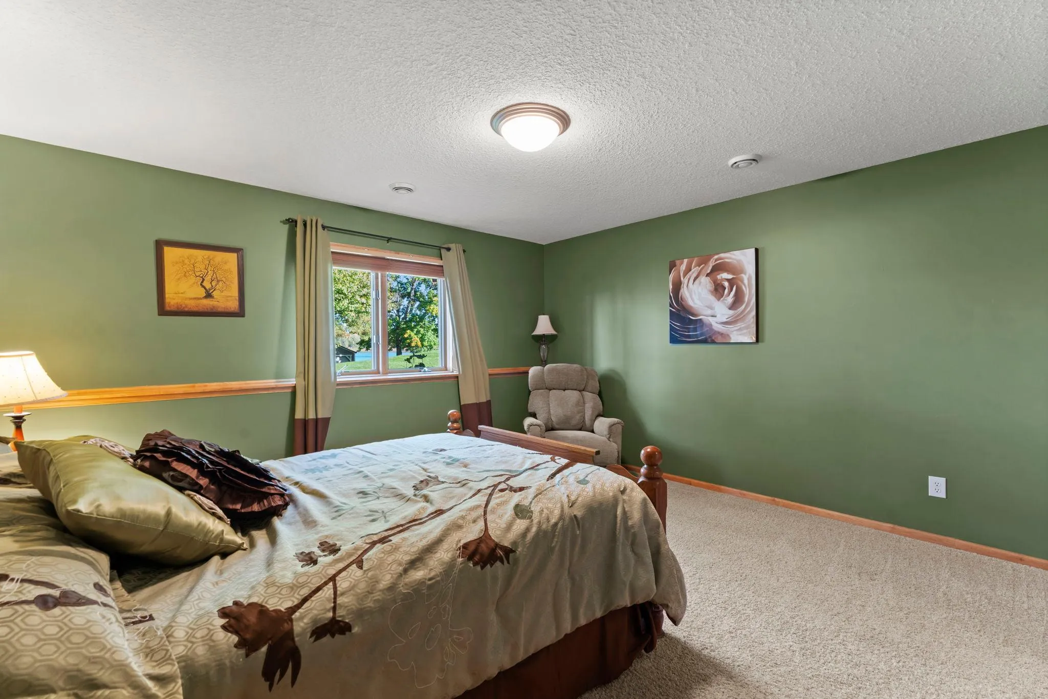 Photo 44 of 17447 Interlachen Ne Drive