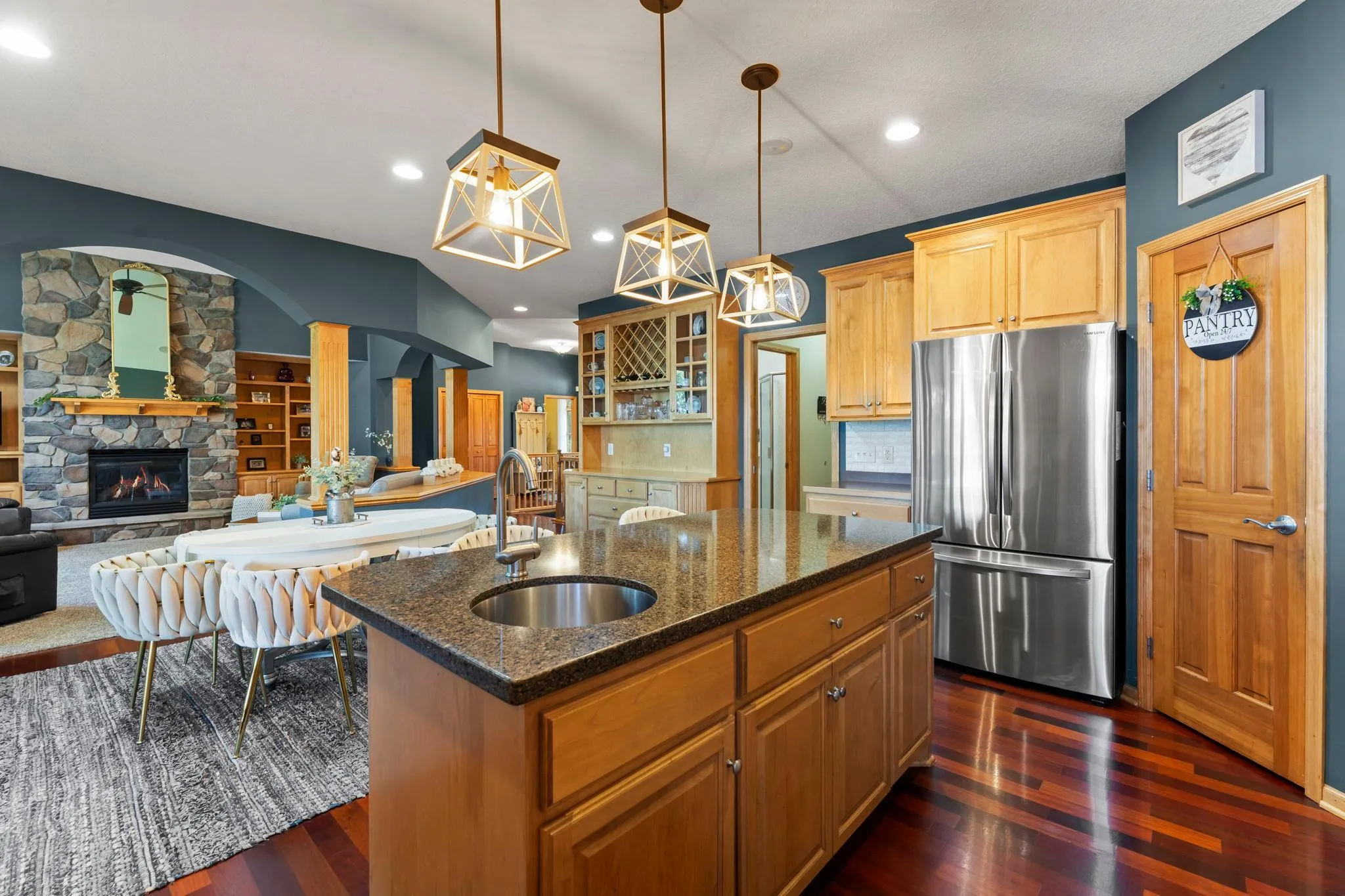 Photo 19 of 17447 Interlachen Ne Drive