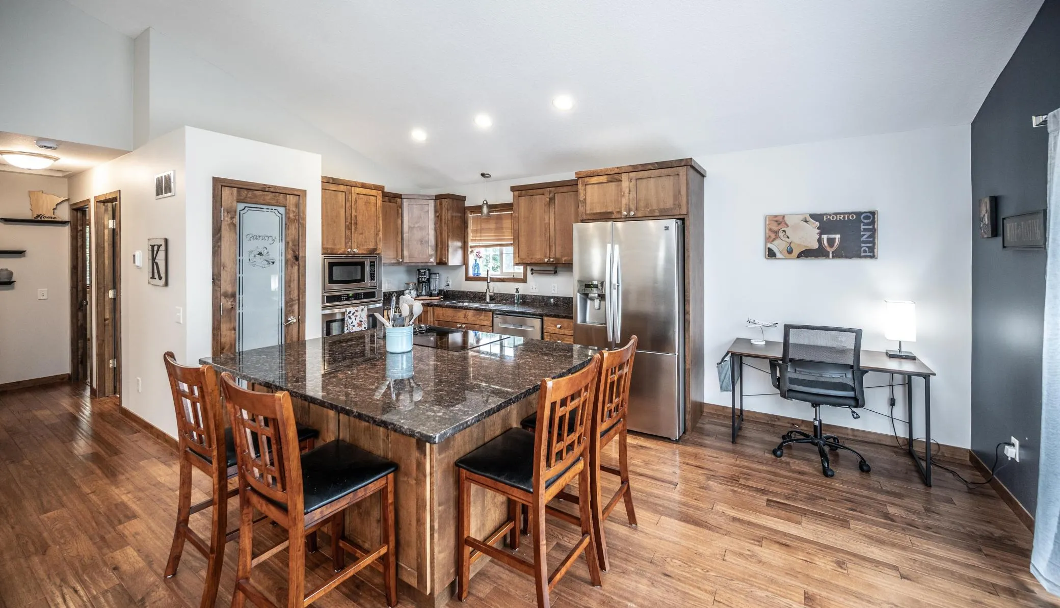 Photo 6 of 1107 Walnut Street