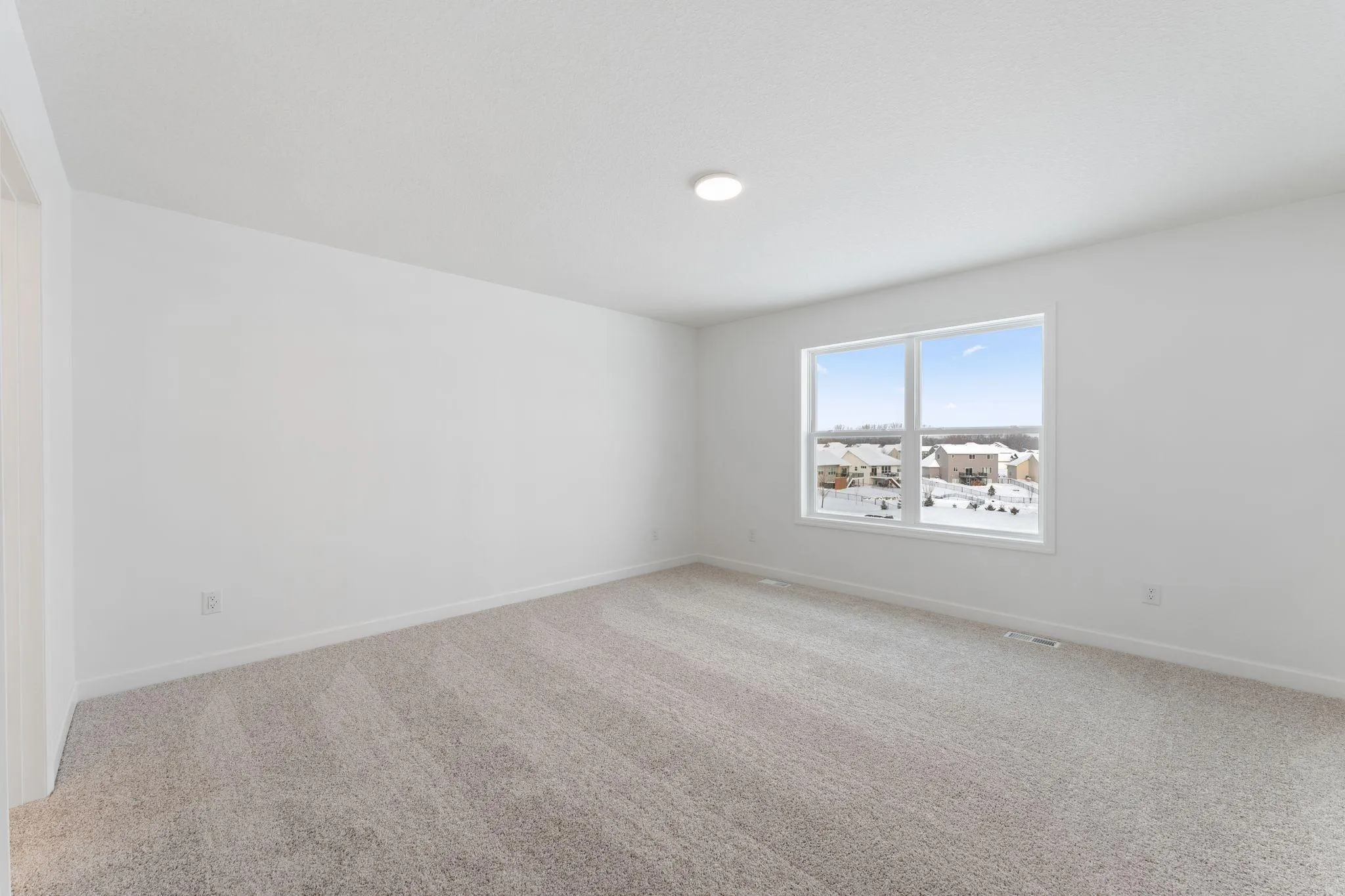 Photo 10 of 5015 87th Ne Street