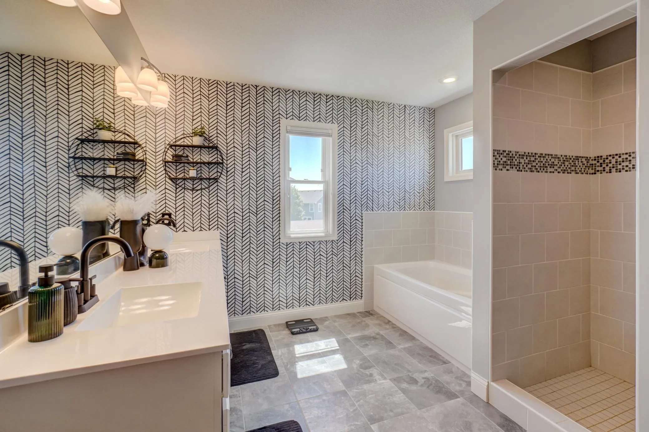 Photo 6 of 5204 Porchlight Bay