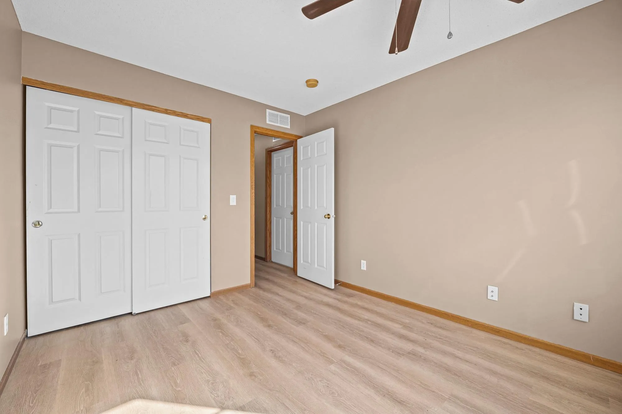 Photo 27 of 941 Newport Avenue