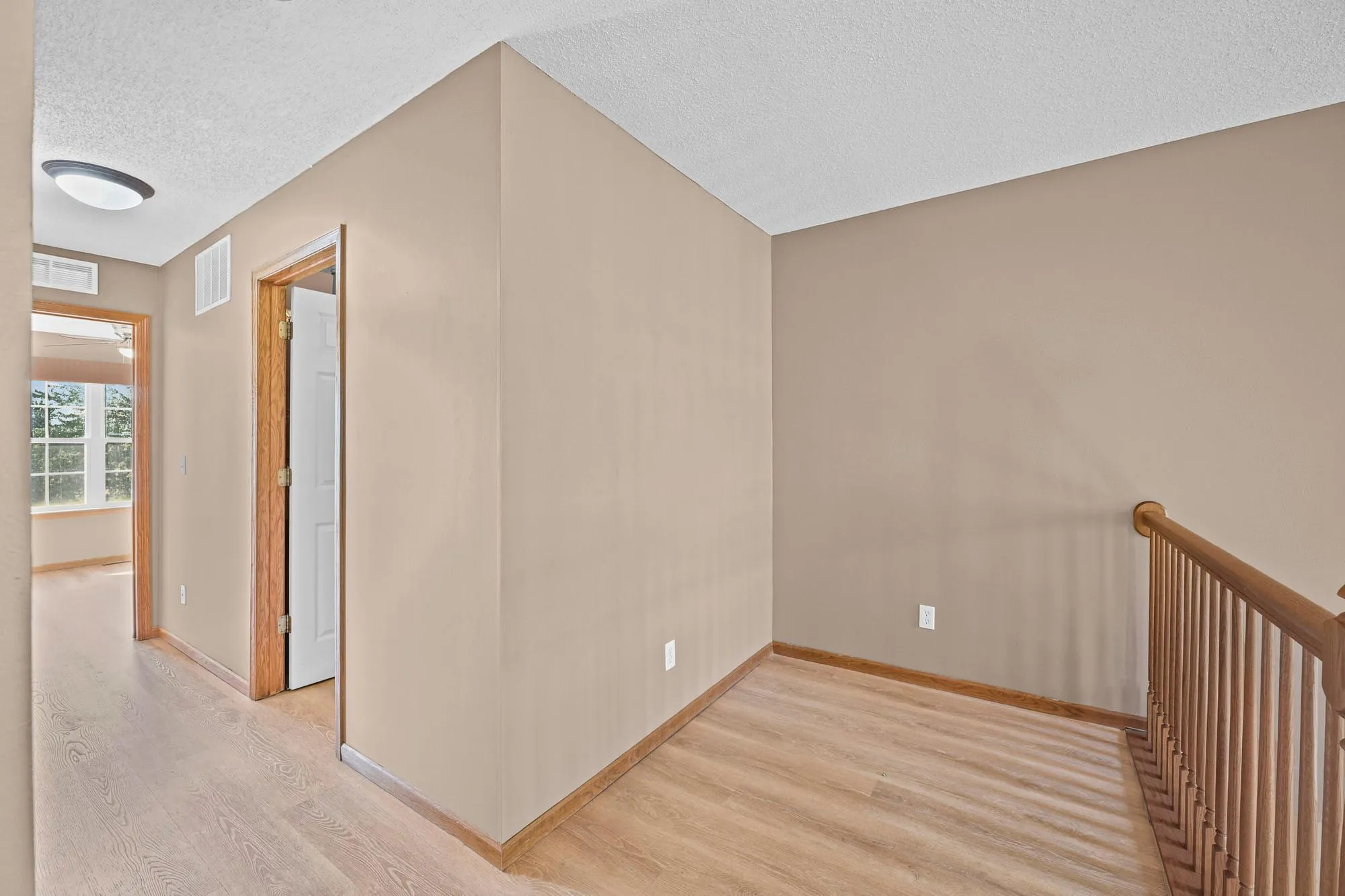Photo 19 of 941 Newport Avenue