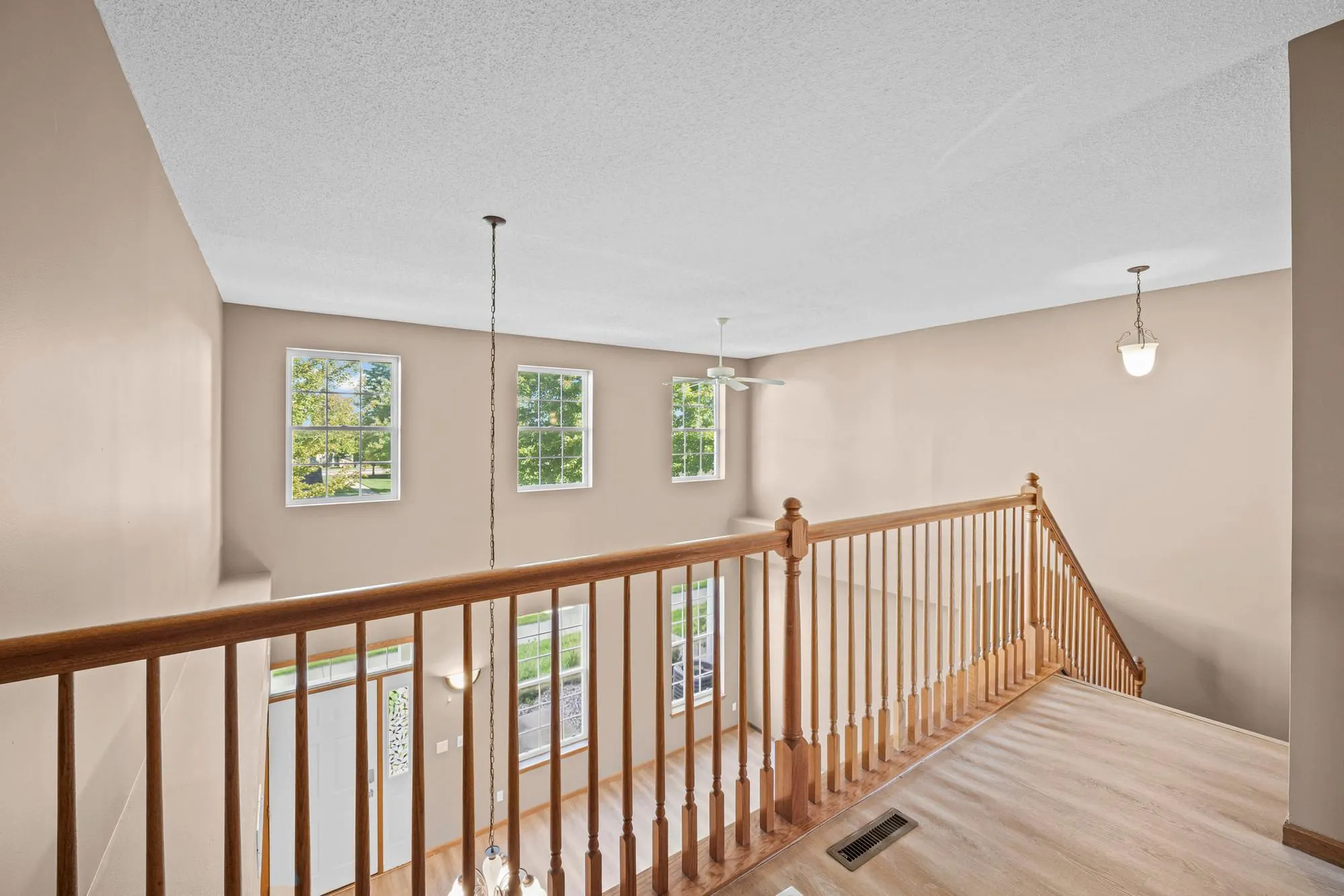 Photo 18 of 941 Newport Avenue