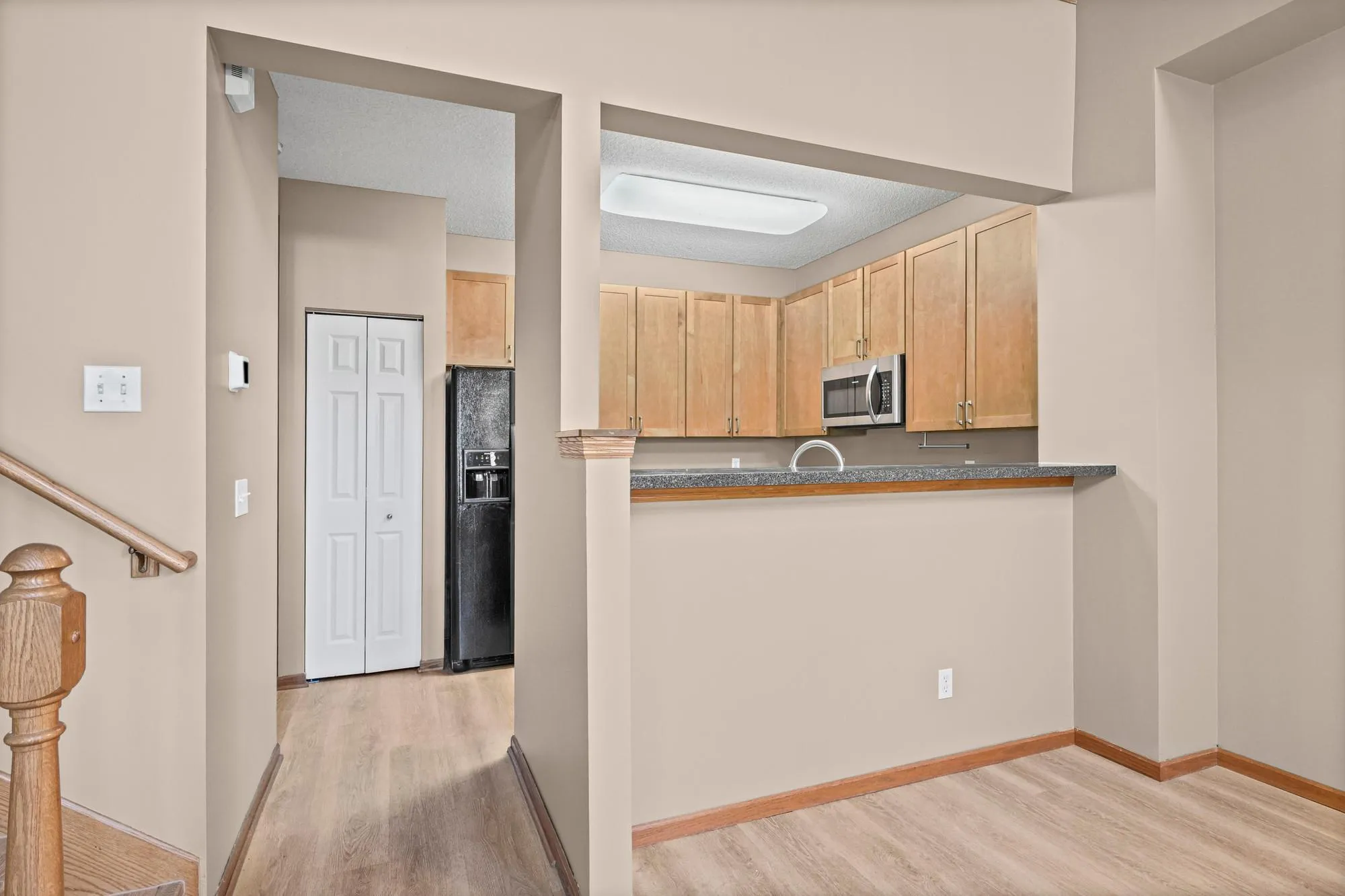 Photo 12 of 941 Newport Avenue
