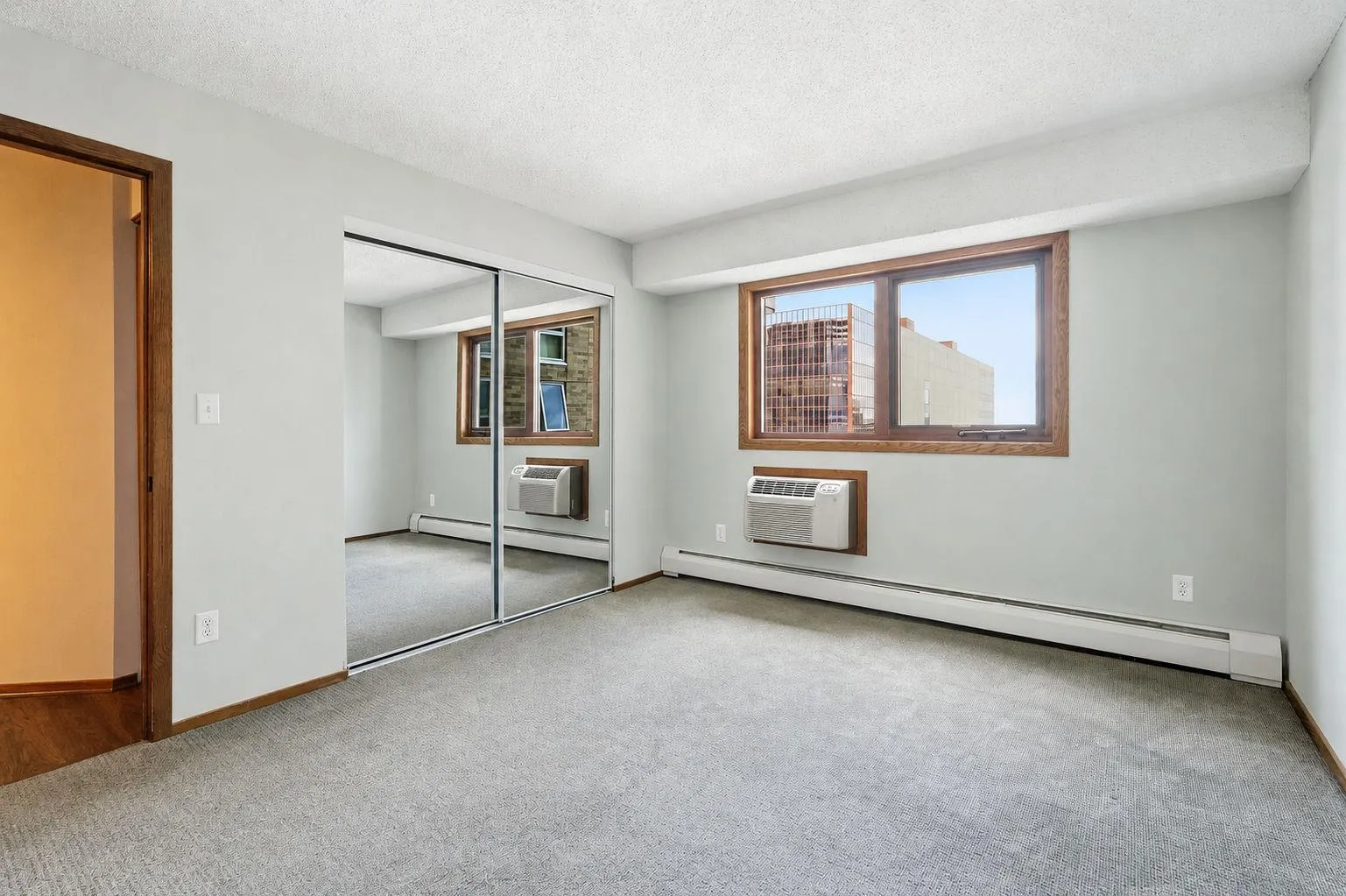 Photo 19 of 433 S 7th Street Unit 2113