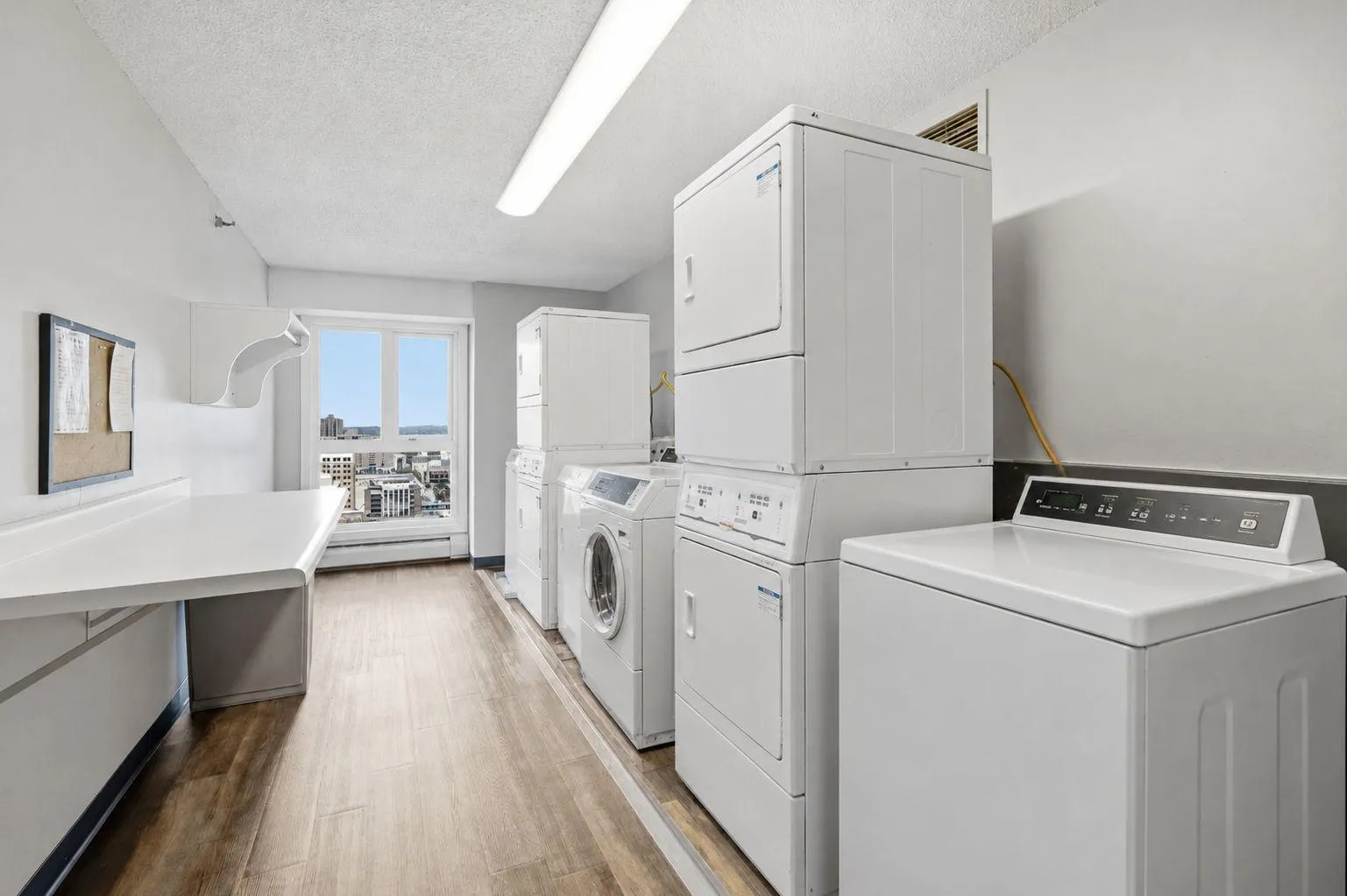 Photo 61 of 433 S 7th Street Unit 2113