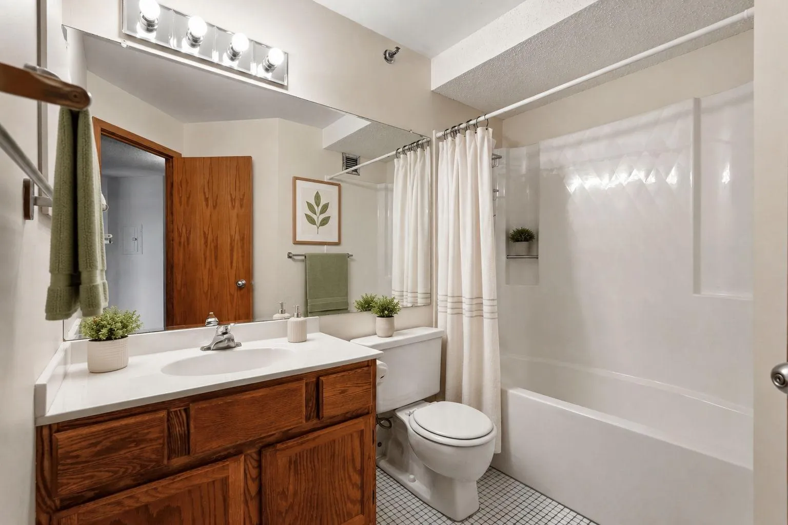 Photo 9 of 433 S 7th Street Unit 2113