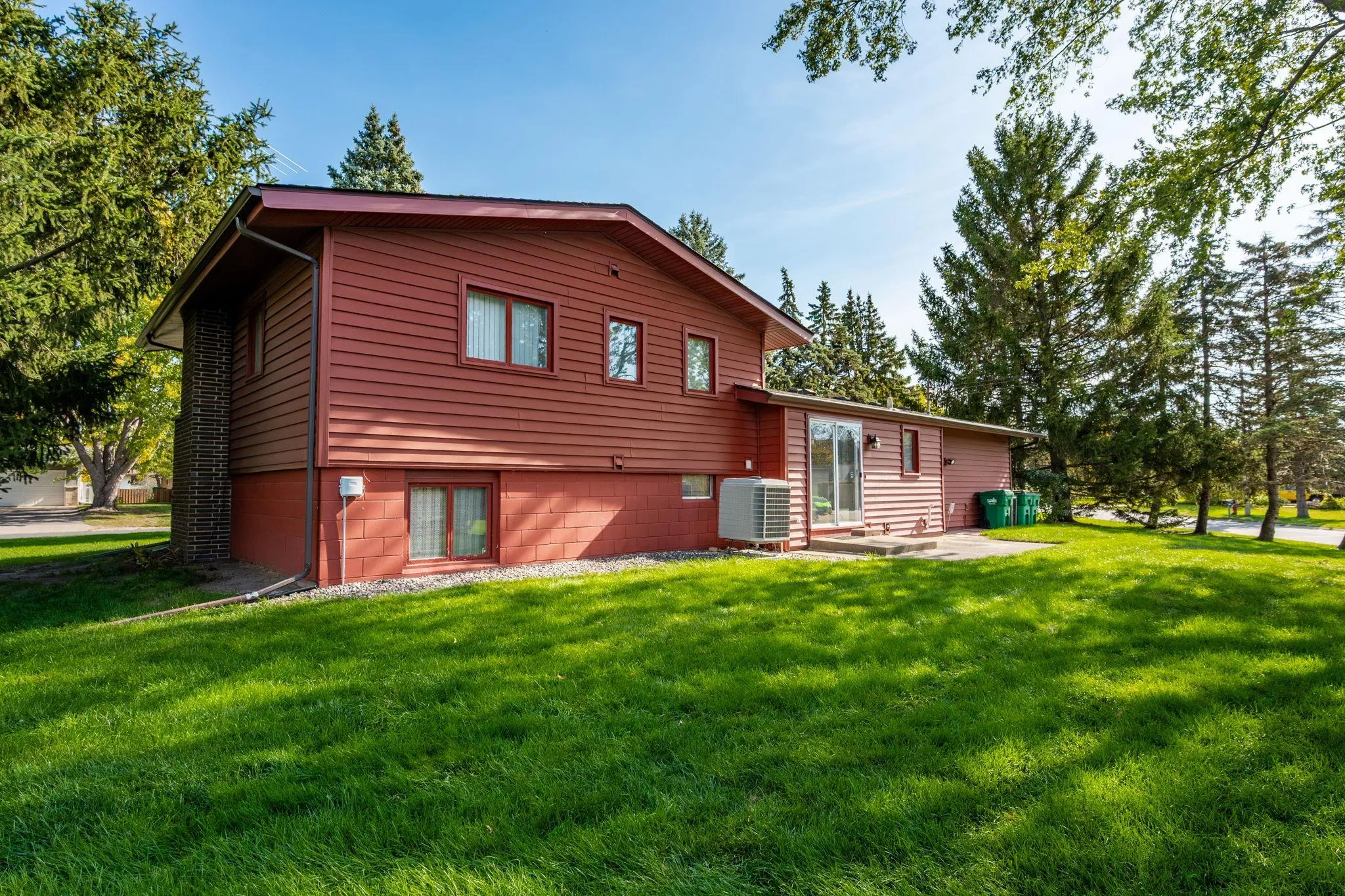 Photo 27 of 7901 Douglas N Drive