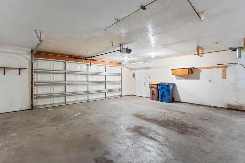 Photo 33 of 2174 8th Street