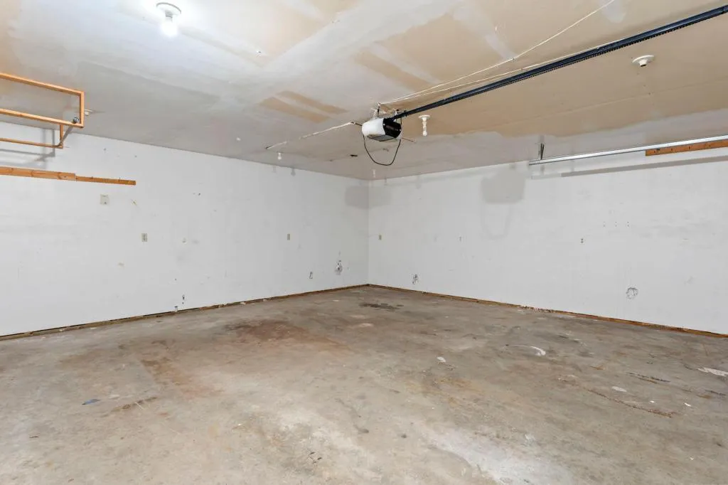Photo 32 of 2174 8th Street