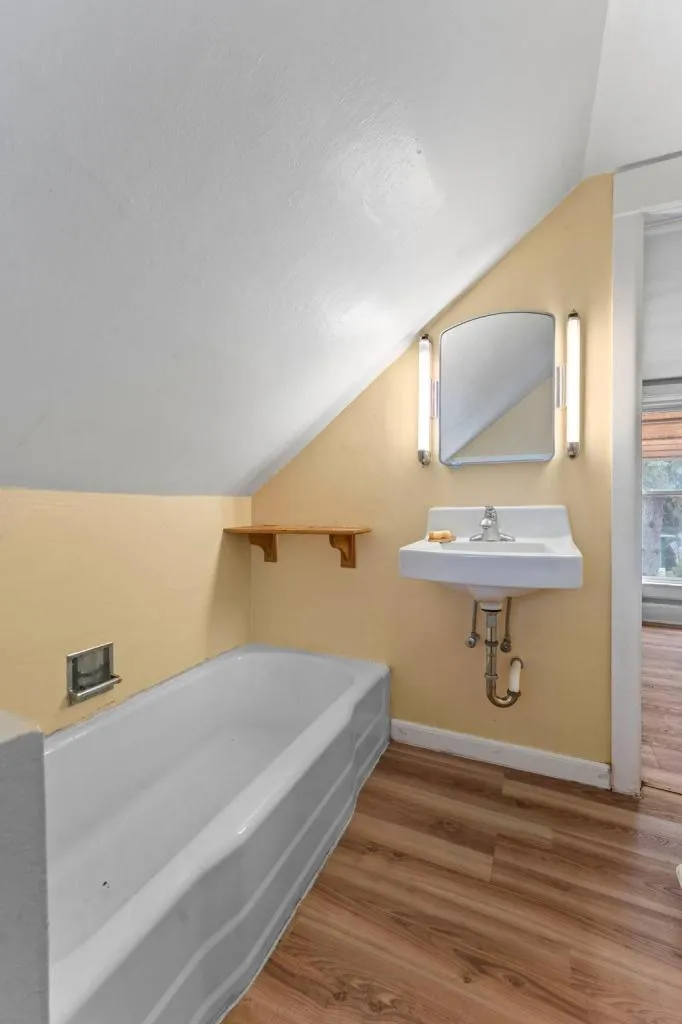 Photo 29 of 2174 8th Street