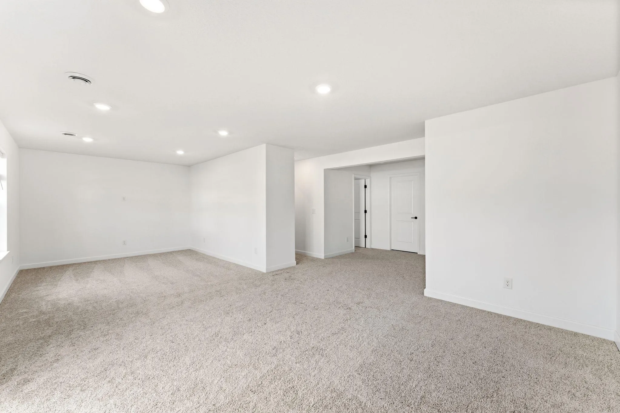 Photo 16 of 1905 Dogwood Court