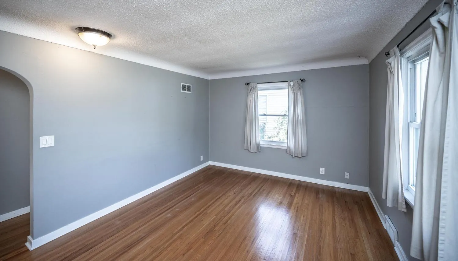 Photo 9 of 704 Elm Street