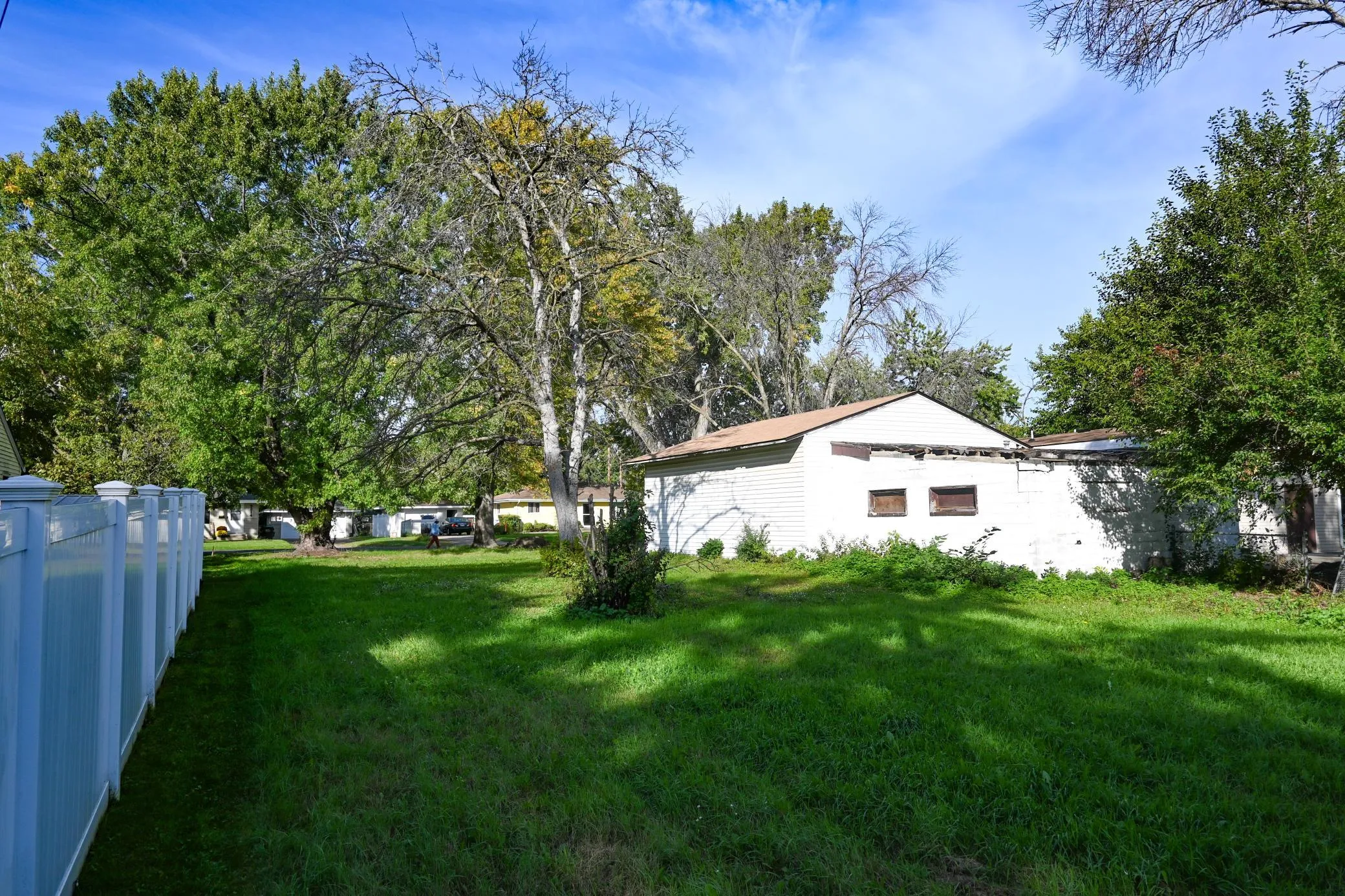 Photo 11 of 9211 Columbus S Avenue