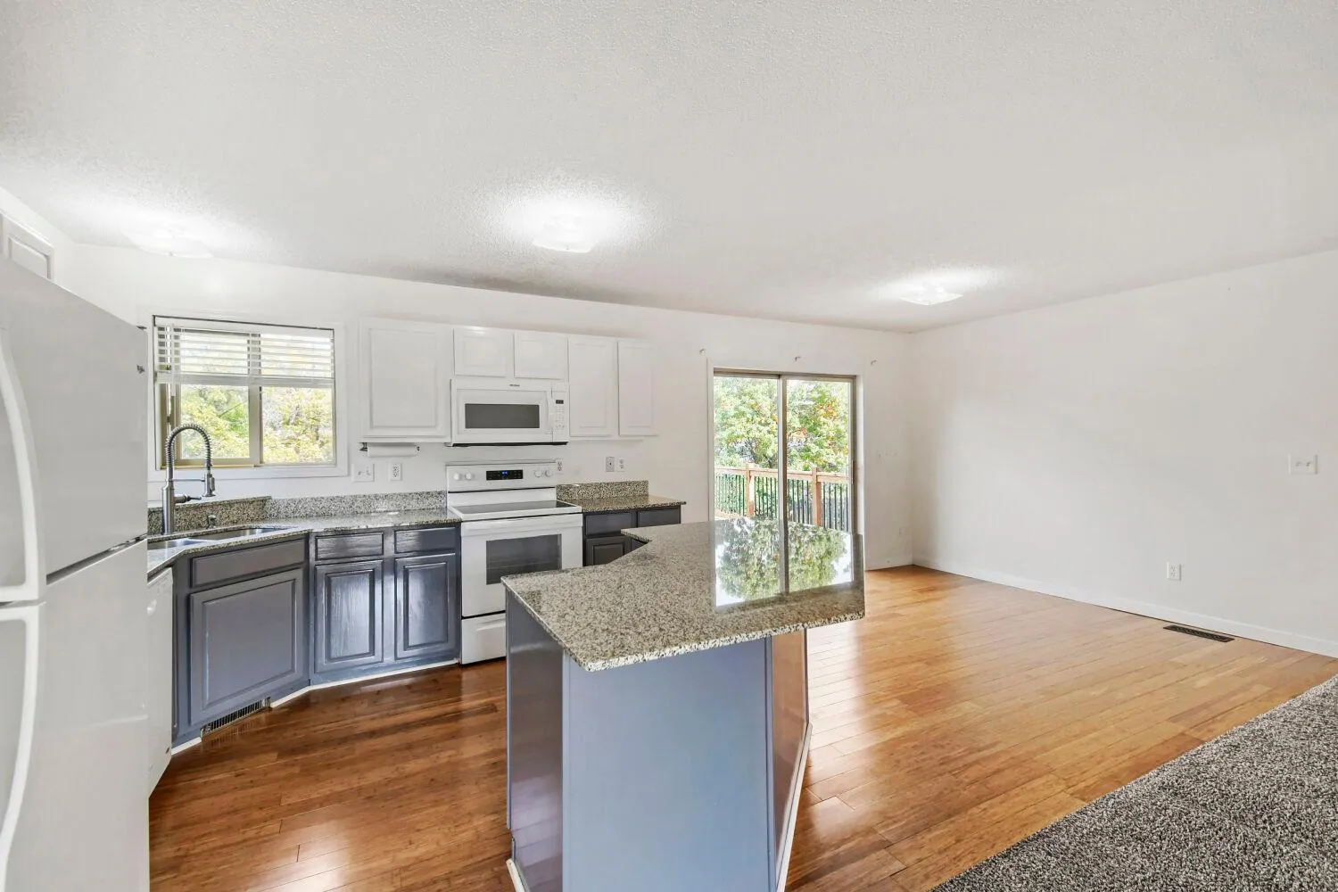 Photo 6 of 713 122nd Nw Avenue
