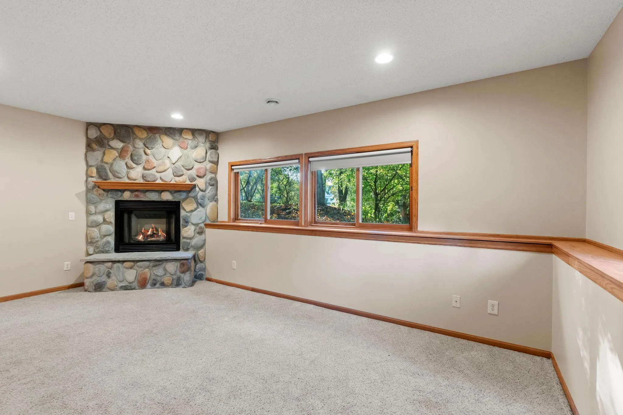 Photo 32 of 1158 Summit Avenue