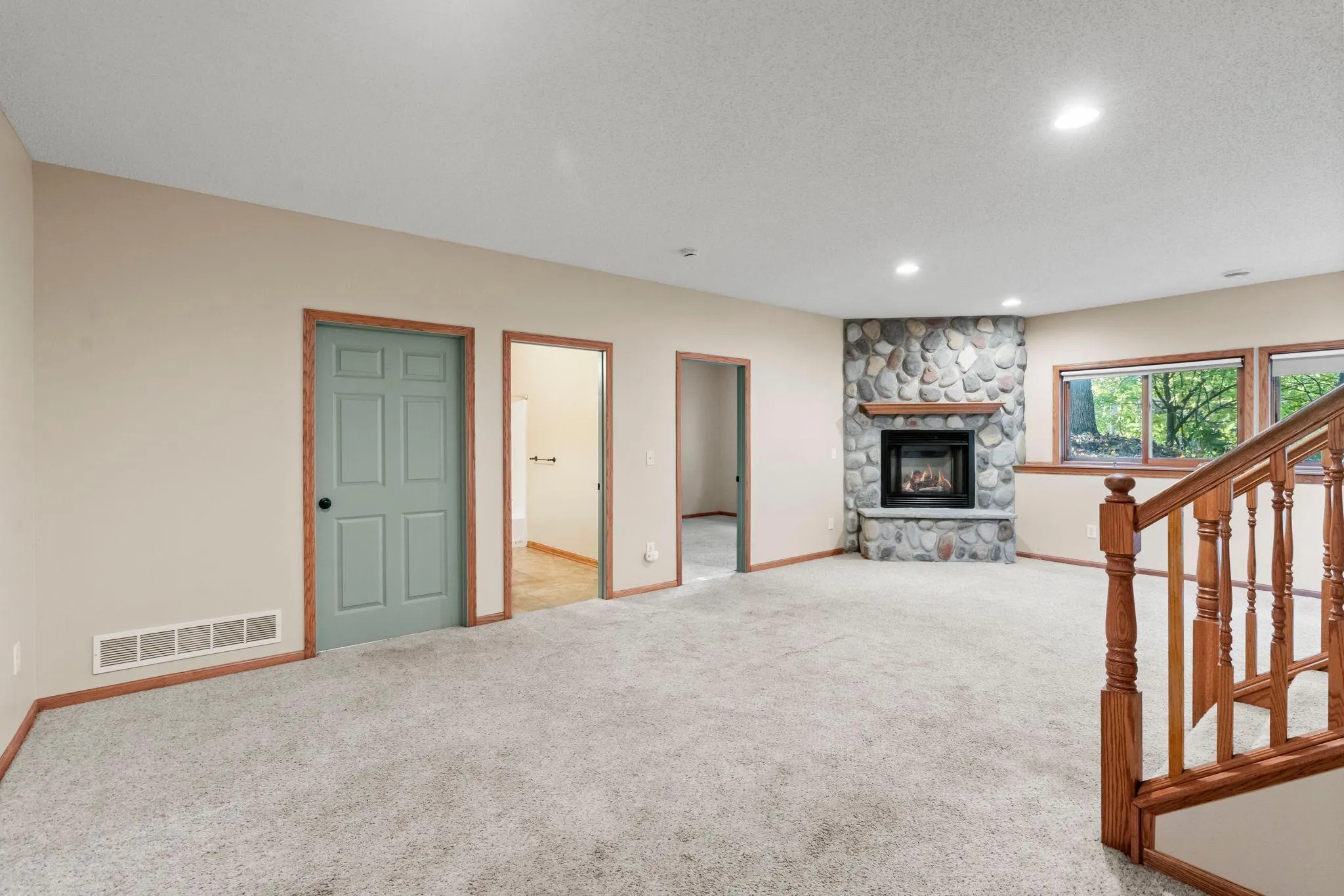 Photo 28 of 1158 Summit Avenue