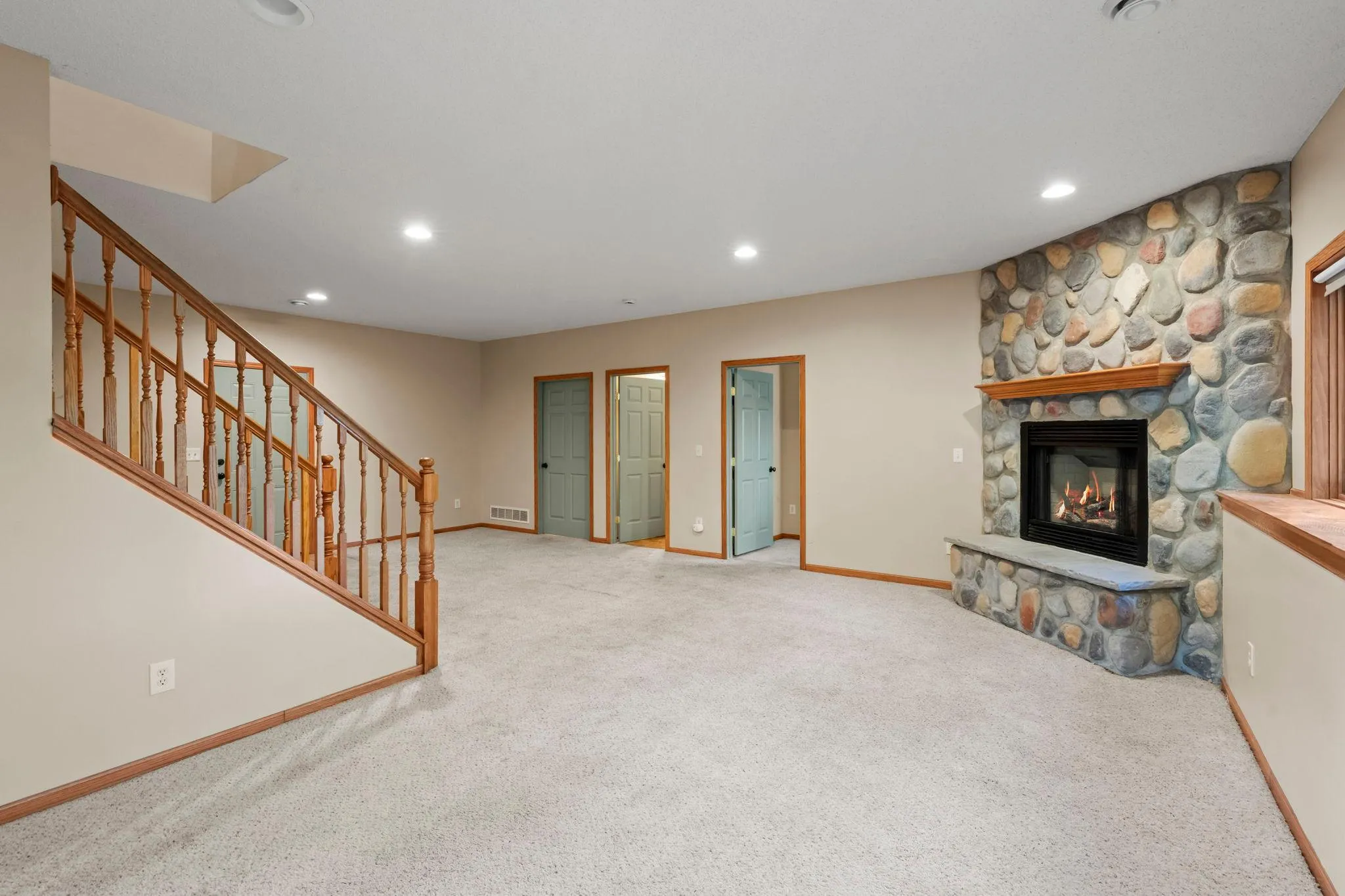 Photo 31 of 1158 Summit Avenue