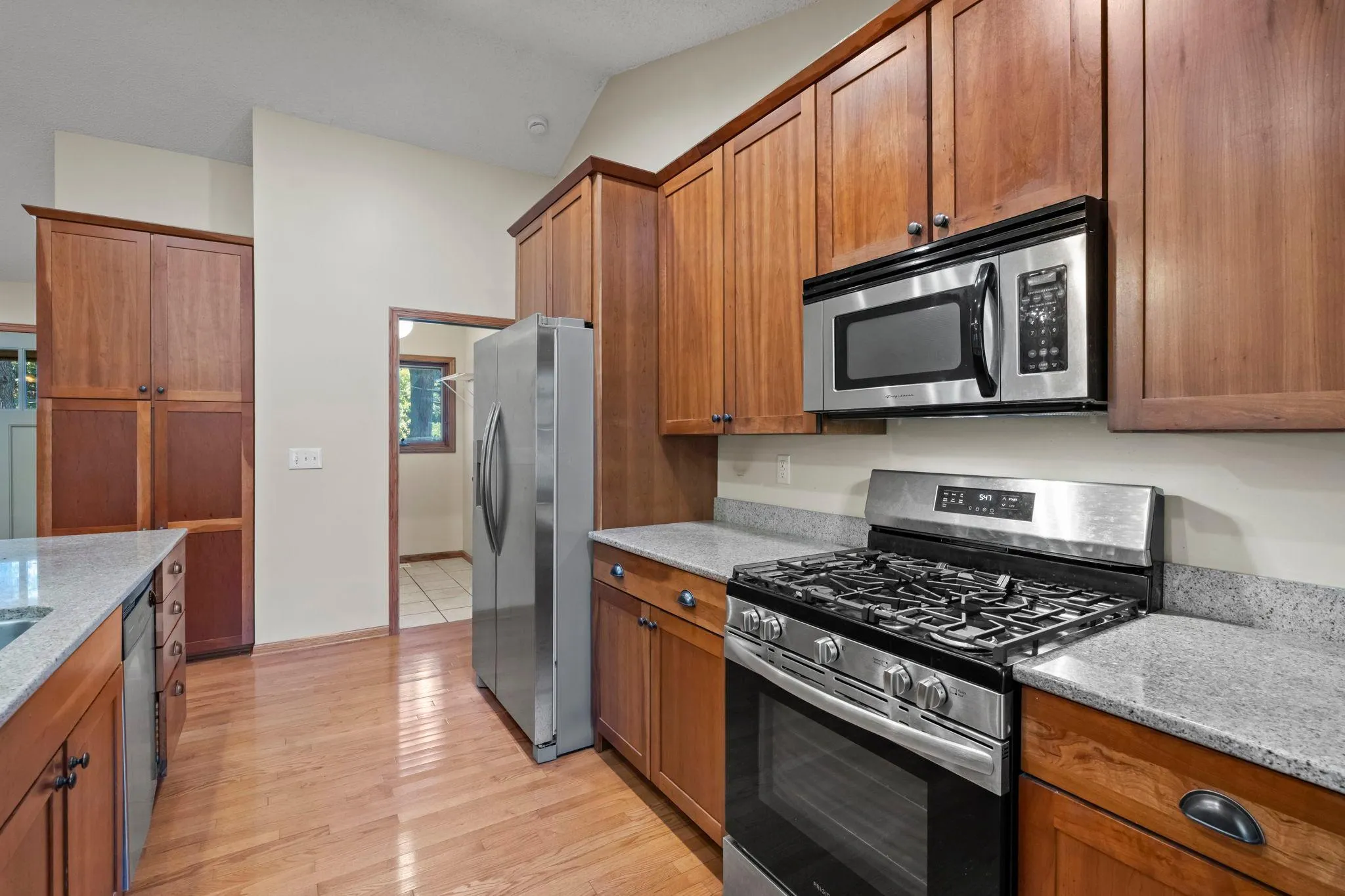 Photo 16 of 1158 Summit Avenue