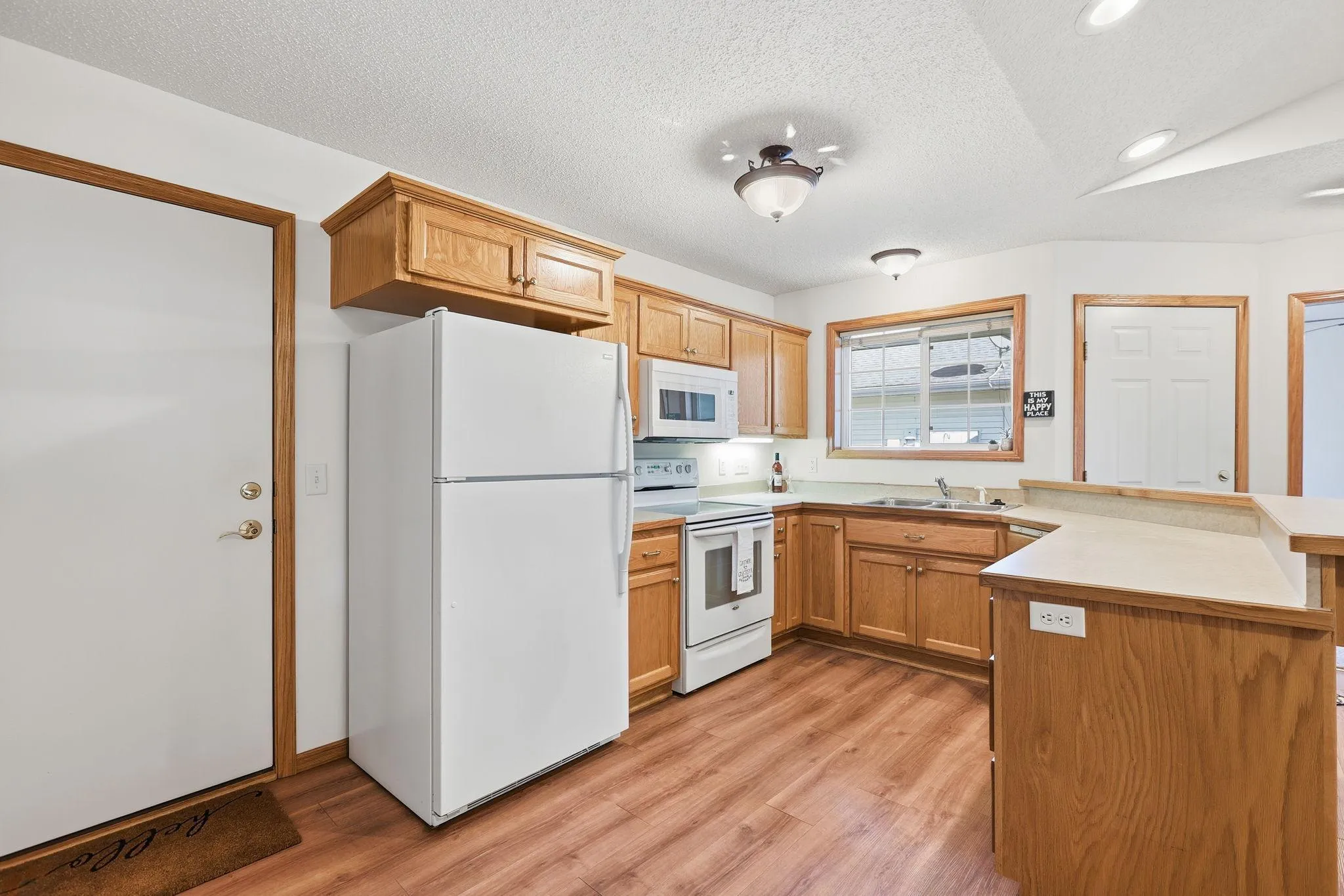 Photo 6 of 5655 Lambert Ne Avenue