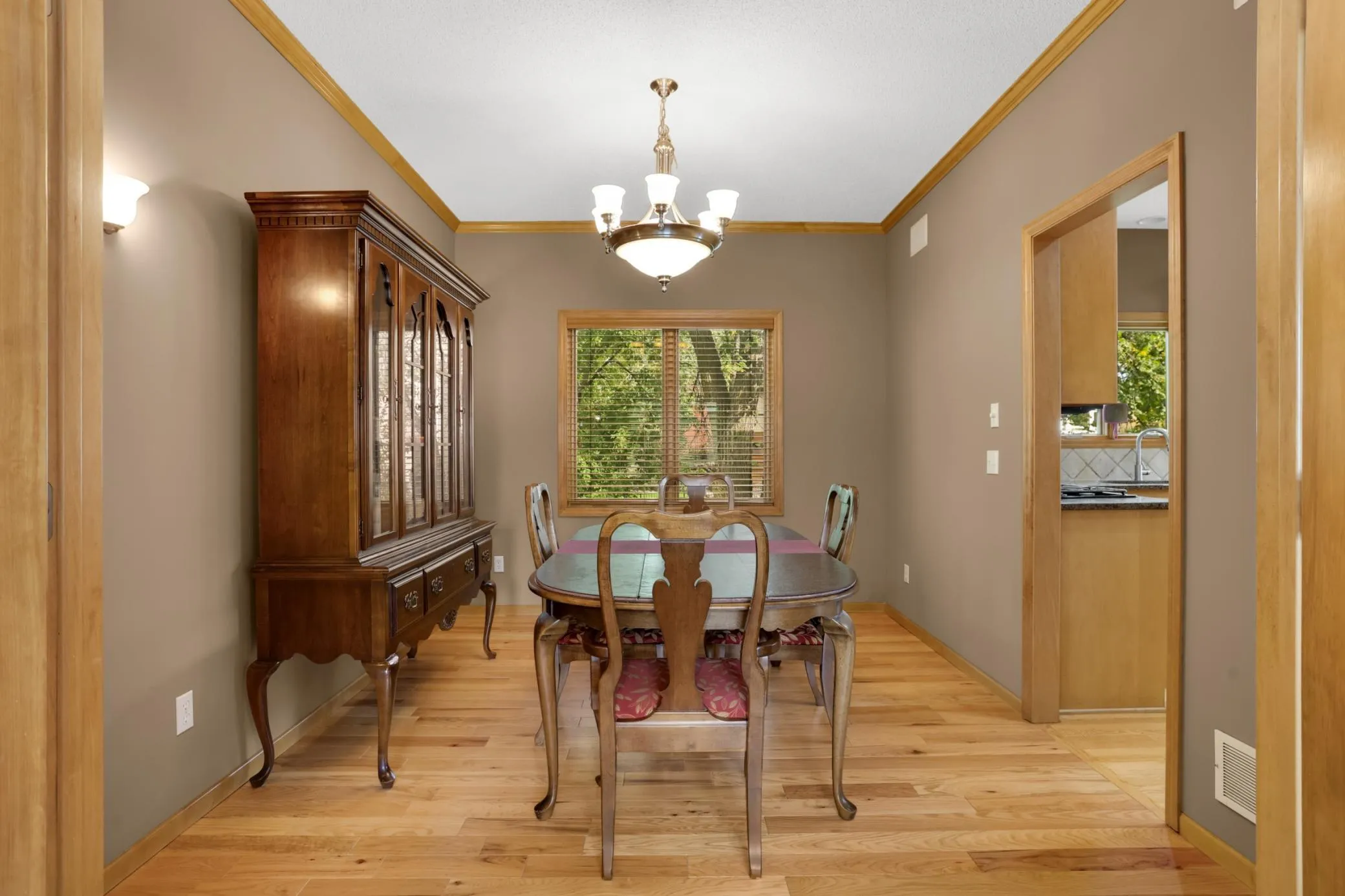 Photo 6 of 7654 Bennett Court