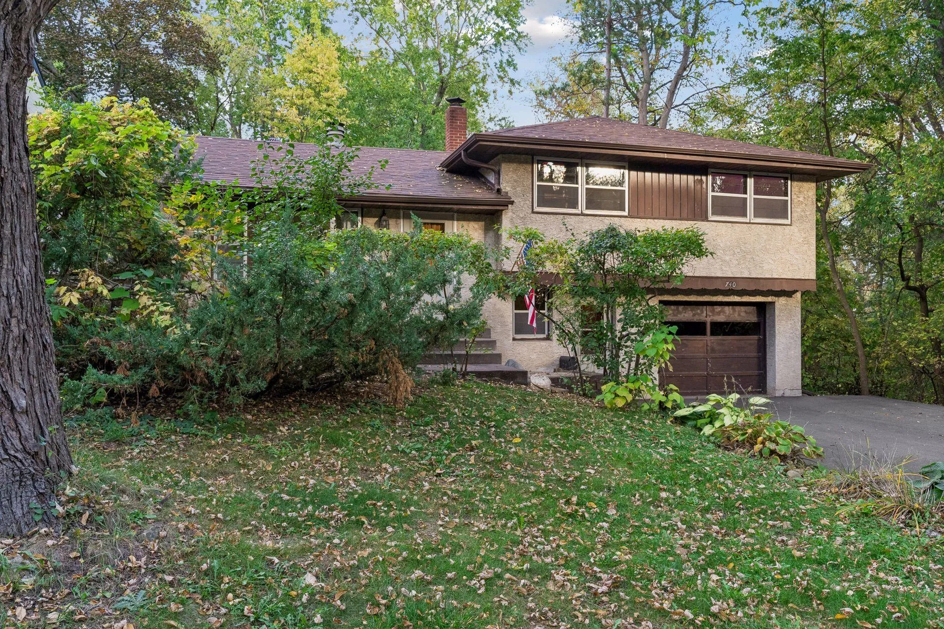 Photo 40 of 740 17th N Avenue