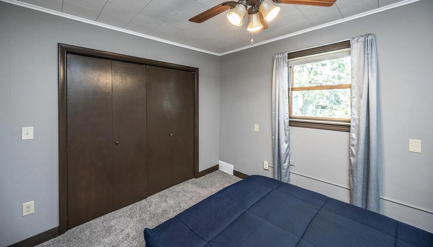 Photo 16 of 420 1st Street