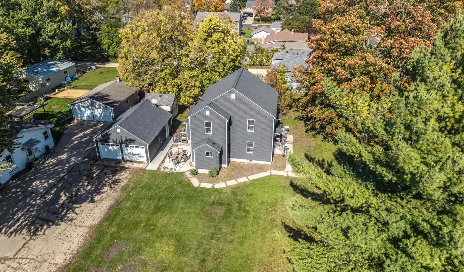 Photo 2 of 420 1st Street