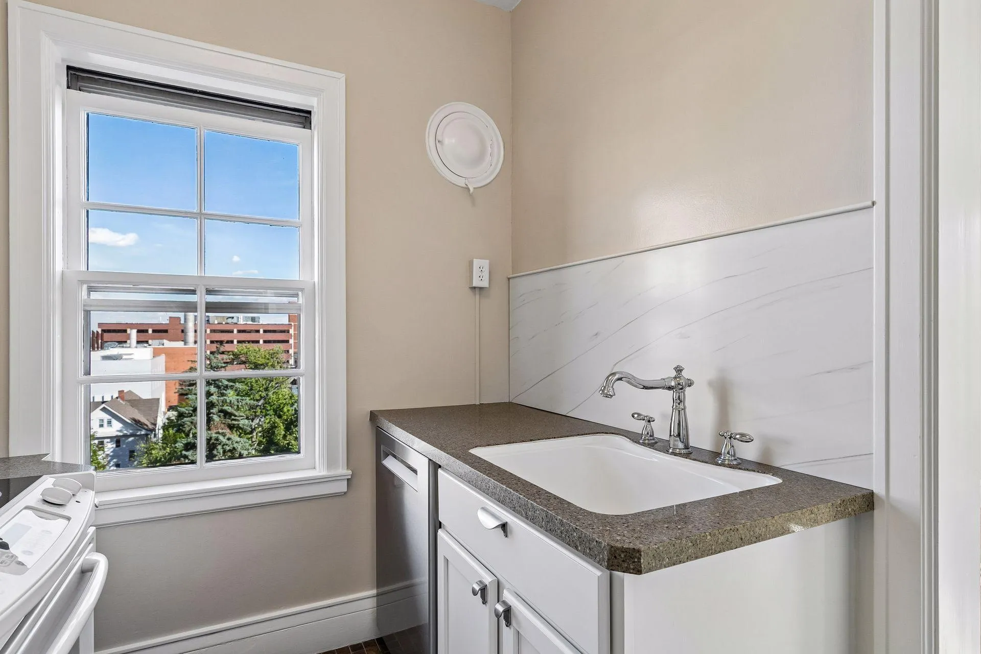Photo 21 of 2615 Park Avenue Unit 612