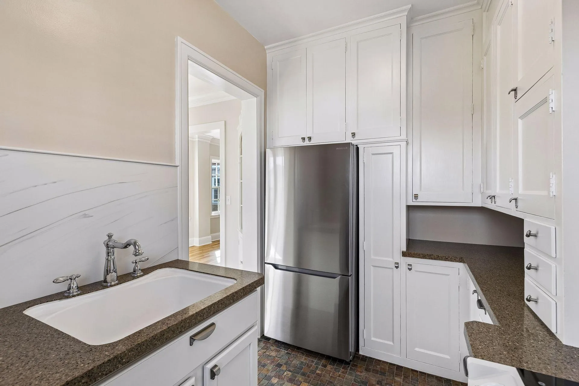 Photo 4 of 2615 Park Avenue Unit 612