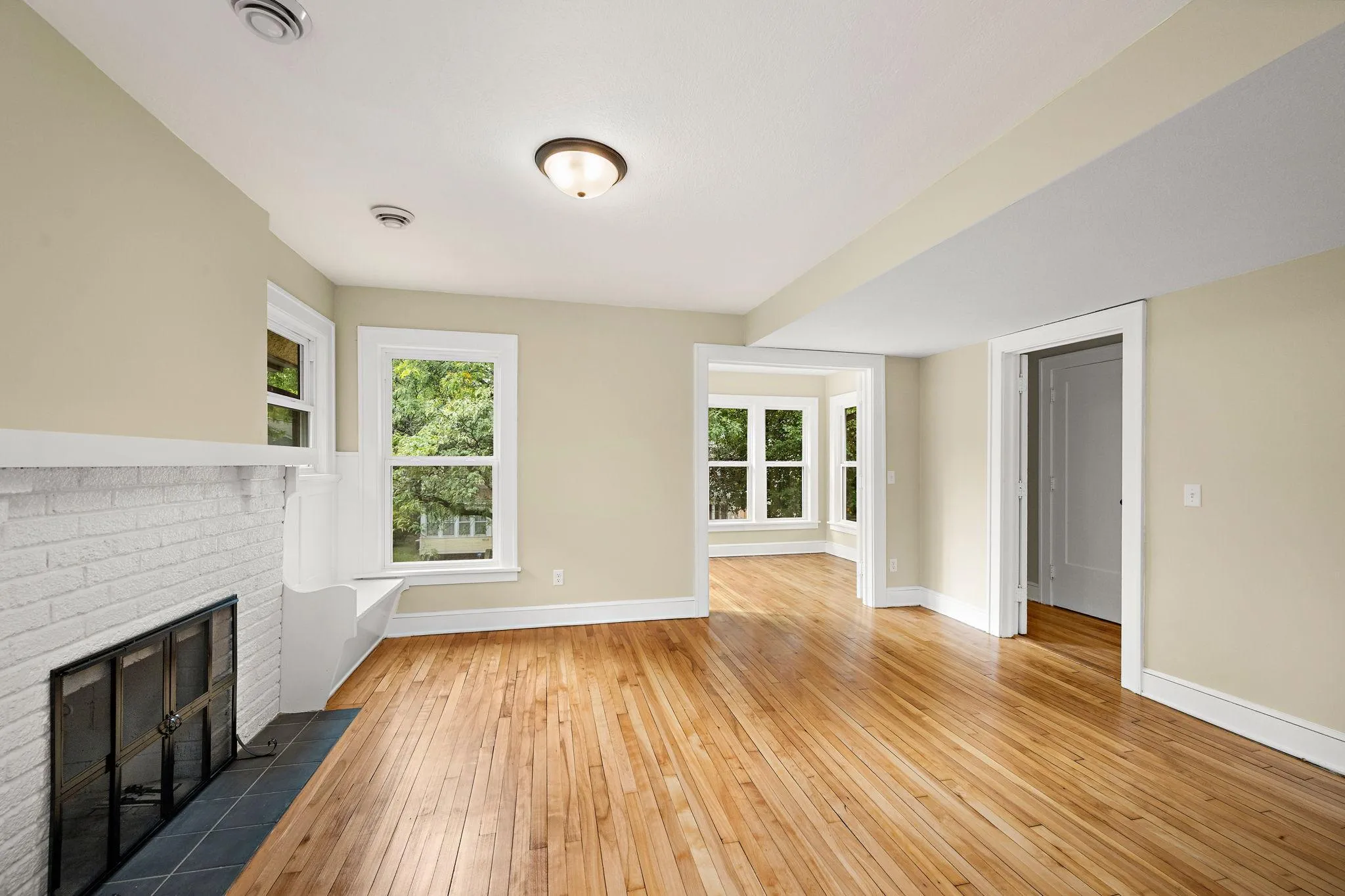 Photo 17 of 2731 Fremont S Avenue