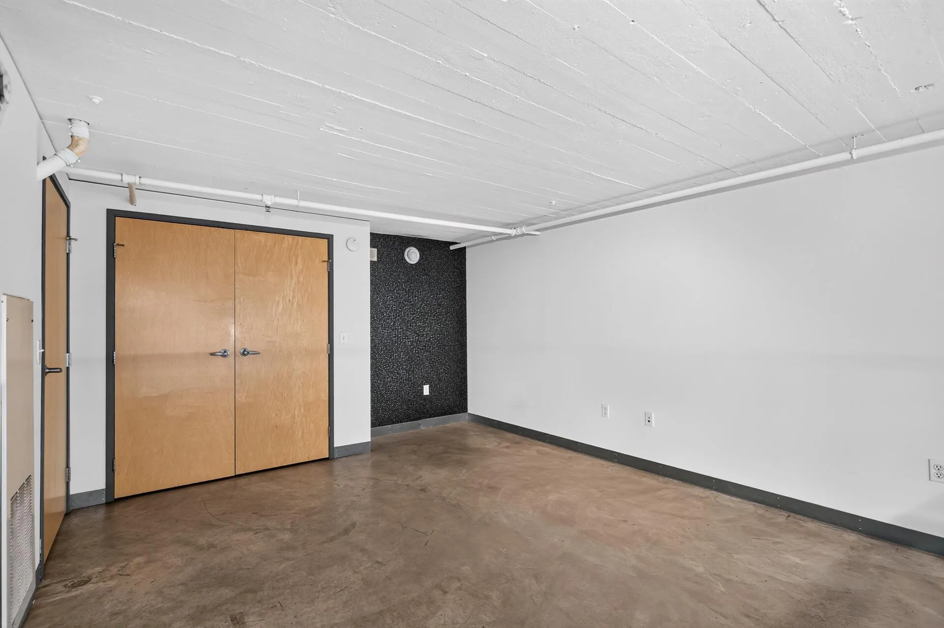 Photo 17 of 250 Park Avenue Unit 215