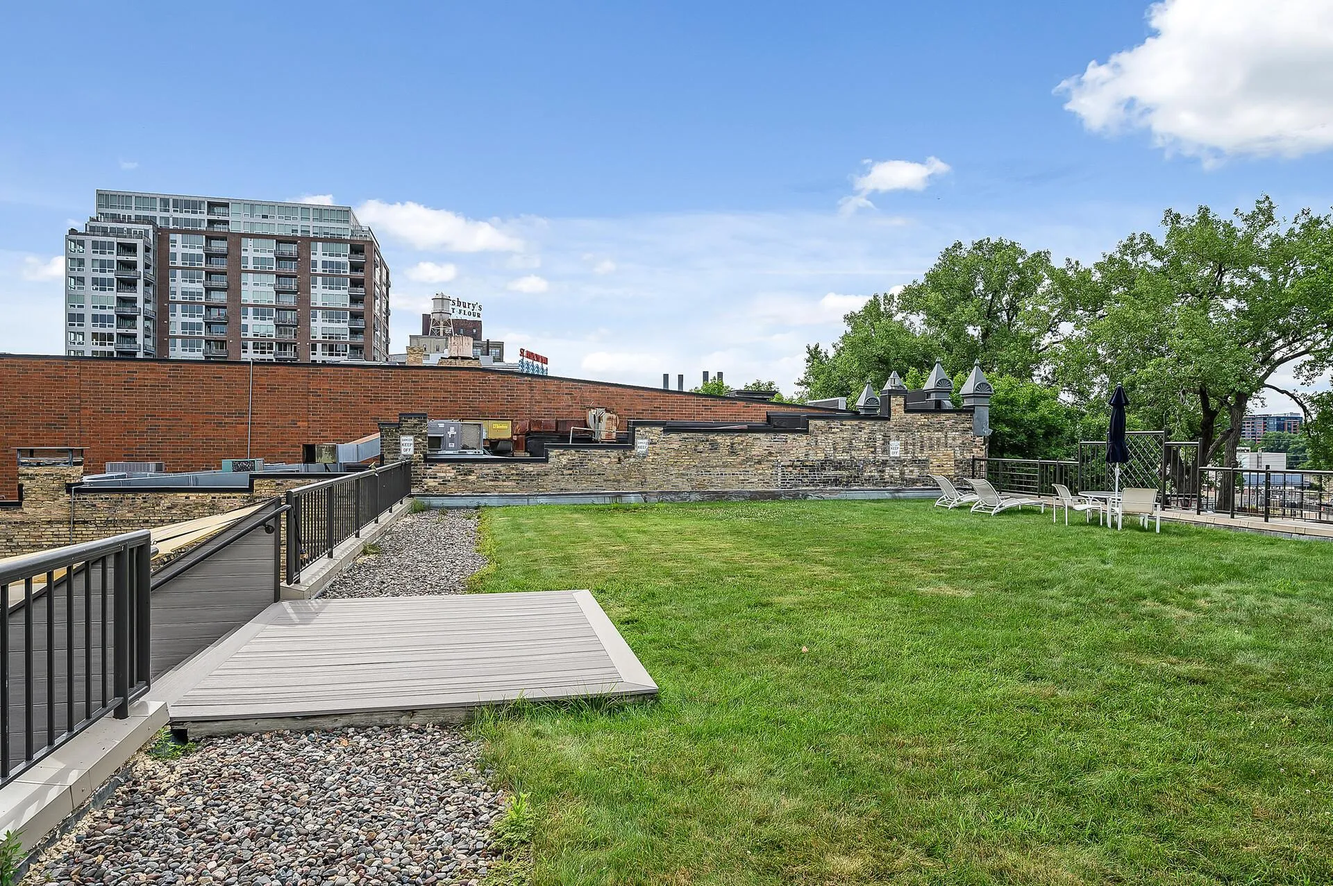Photo 48 of 250 Park Avenue Unit 215
