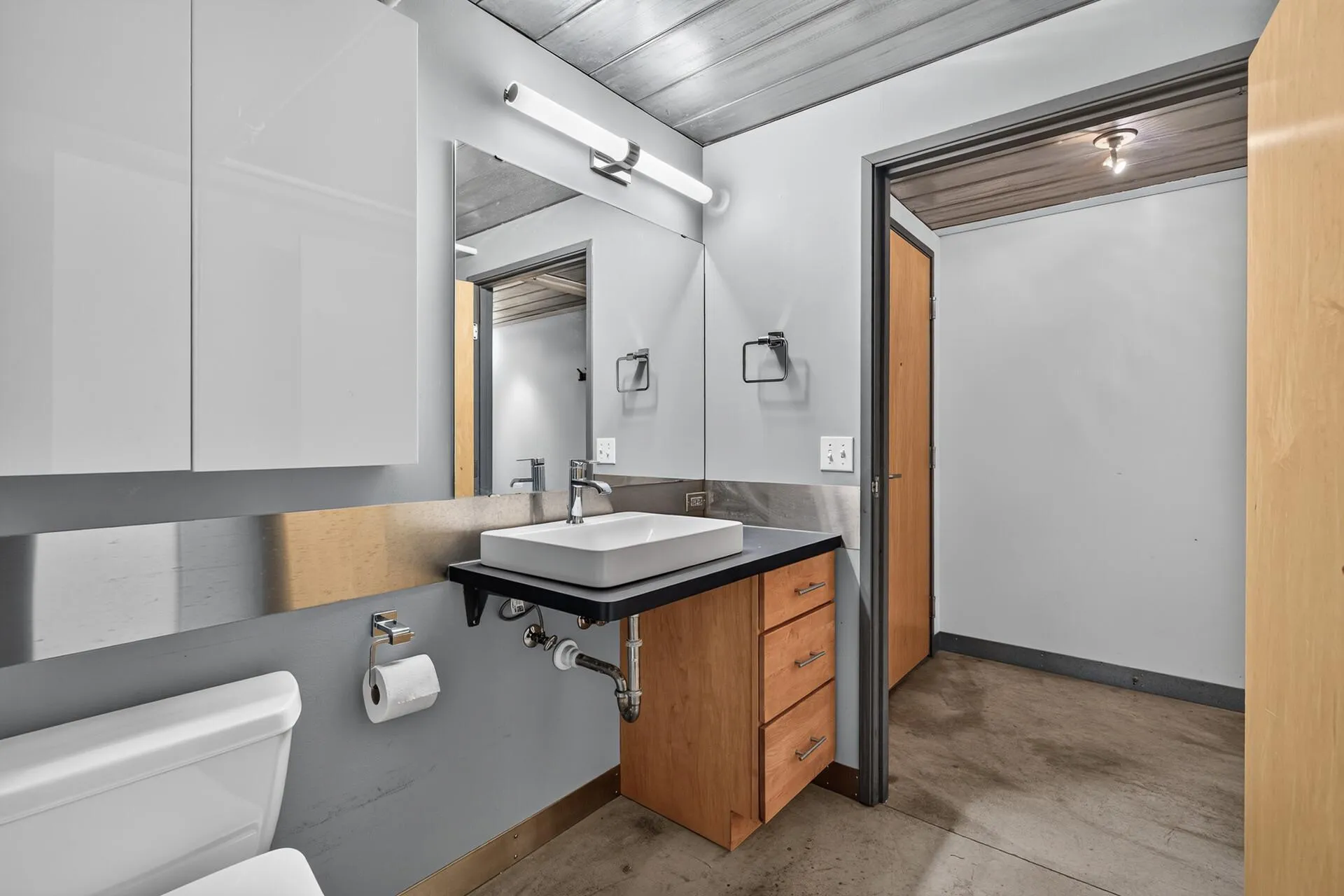 Photo 20 of 250 Park Avenue Unit 215