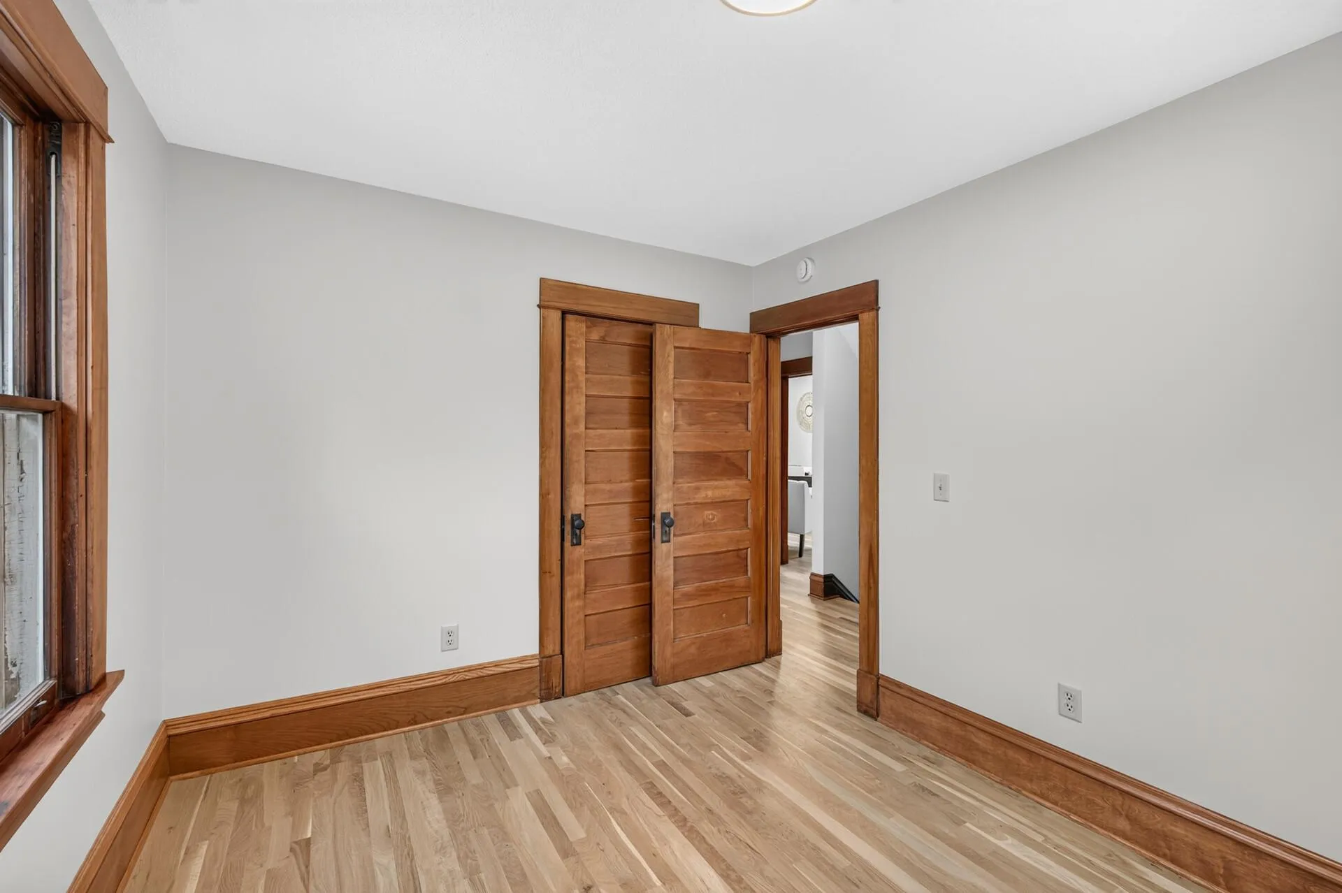 Photo 24 of 1650 Hague Avenue