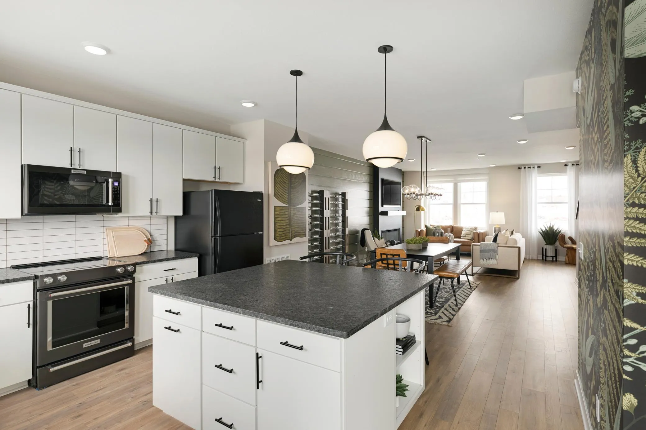 Photo 13 of 855 Woodlawn Avenue Unit D