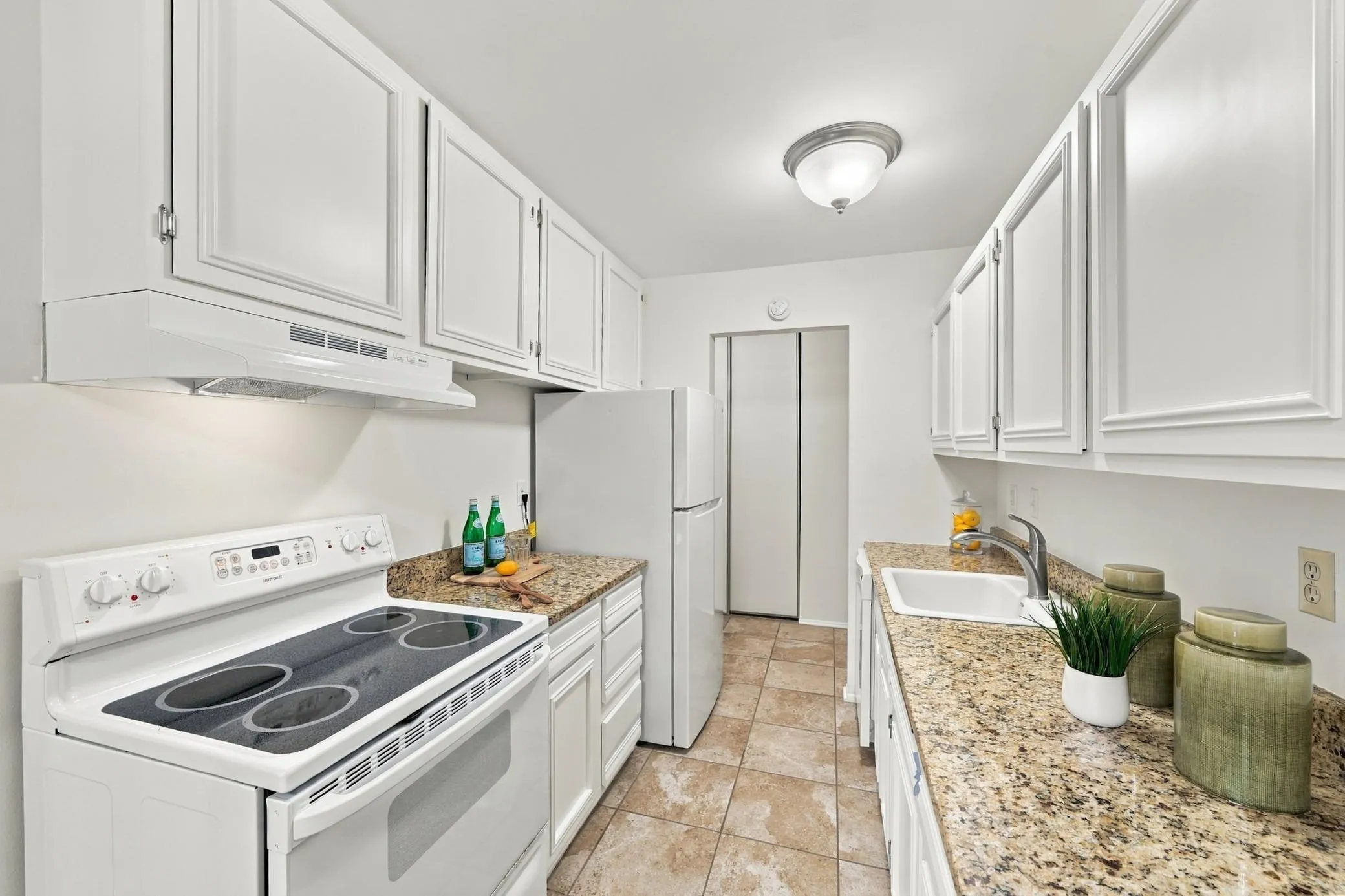 Photo 2 of 4548 Cedar Lake S Road Unit 6