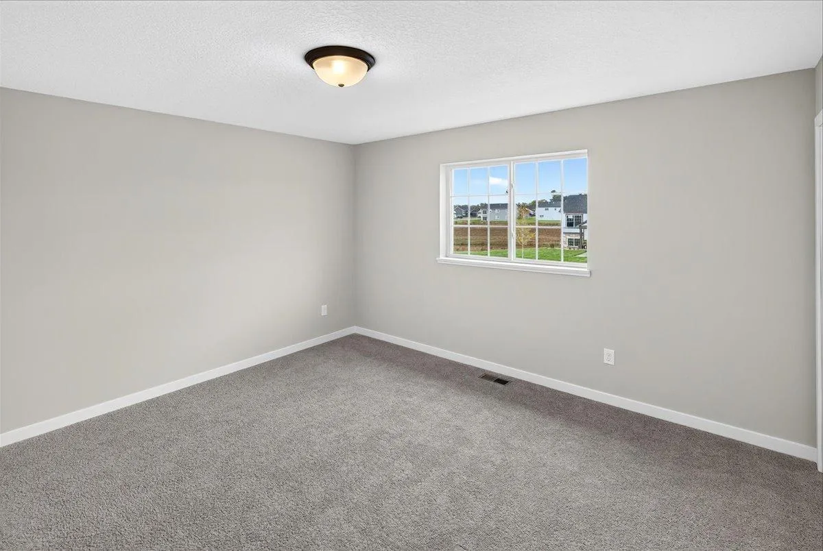 Photo 9 of 37546 Greenway Avenue