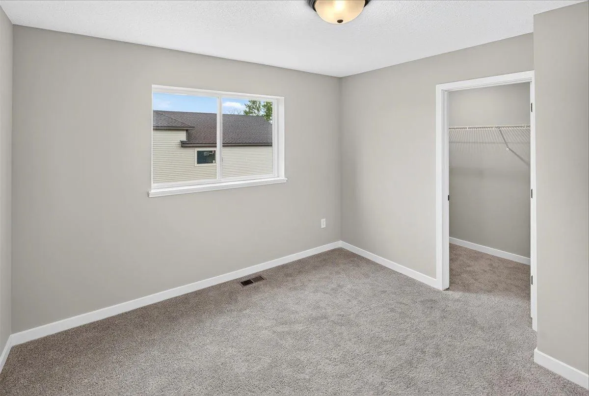 Photo 17 of 37546 Greenway Avenue